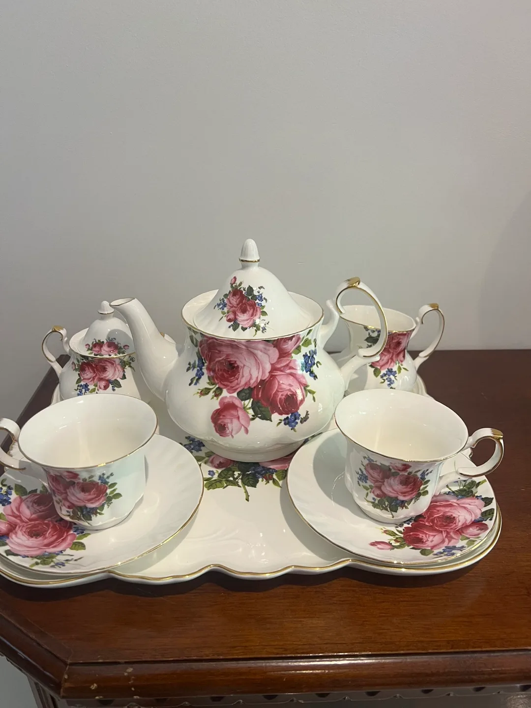 Floral Tea Set on Tray image indicator(3)