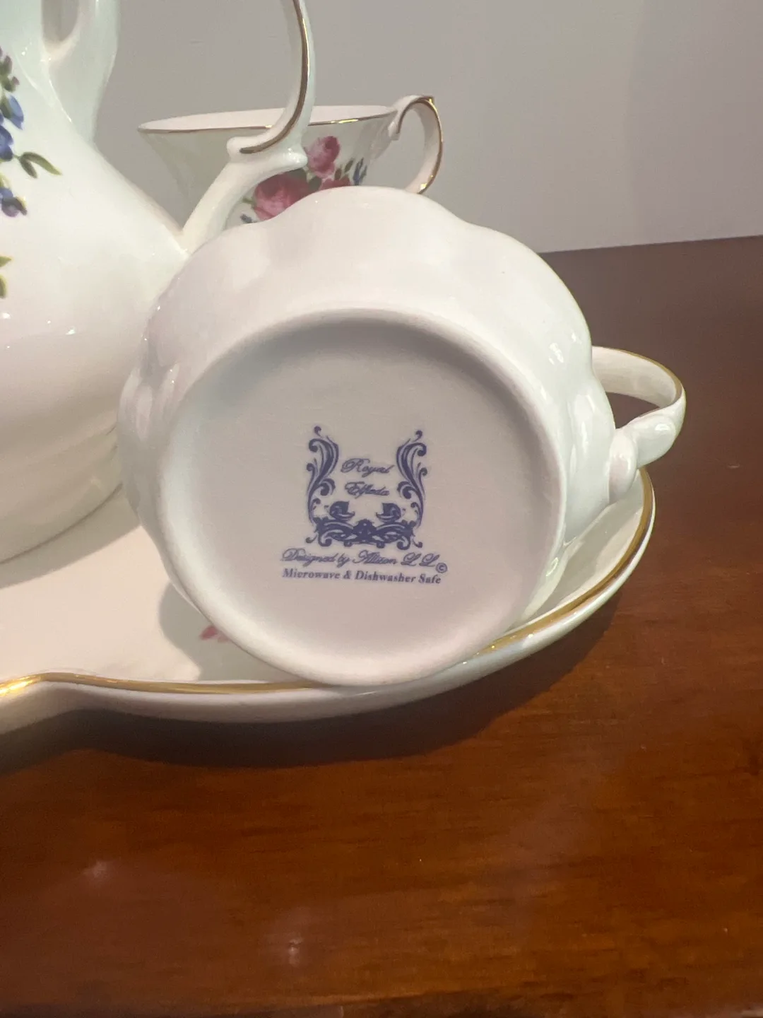 Floral Tea Set on Tray image indicator(6)