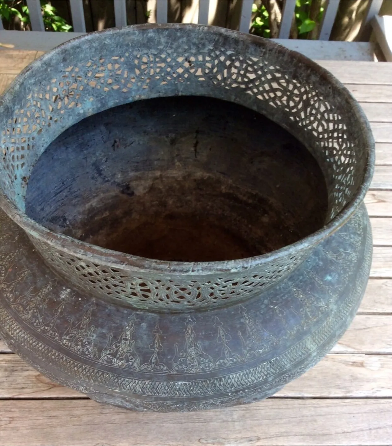 ⭐️Antique Persian solid COPPER engraved and pierced jardiniere image indicator(3)