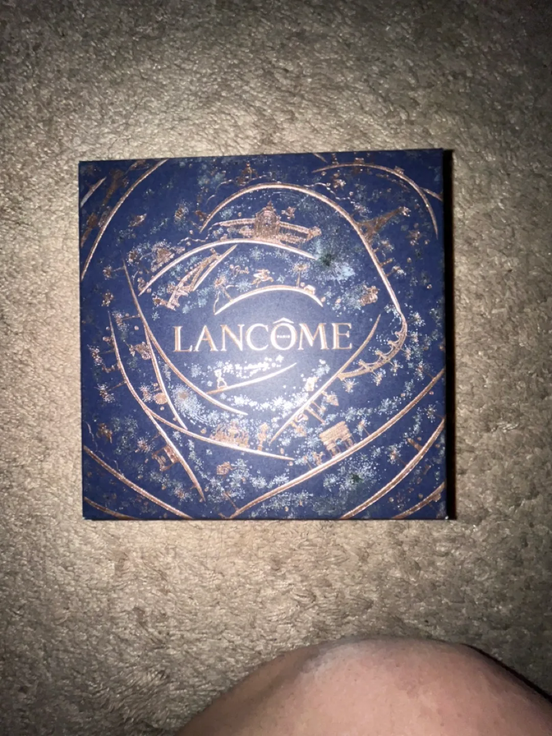 Lancôme Skincare Gift Set image indicator(2)