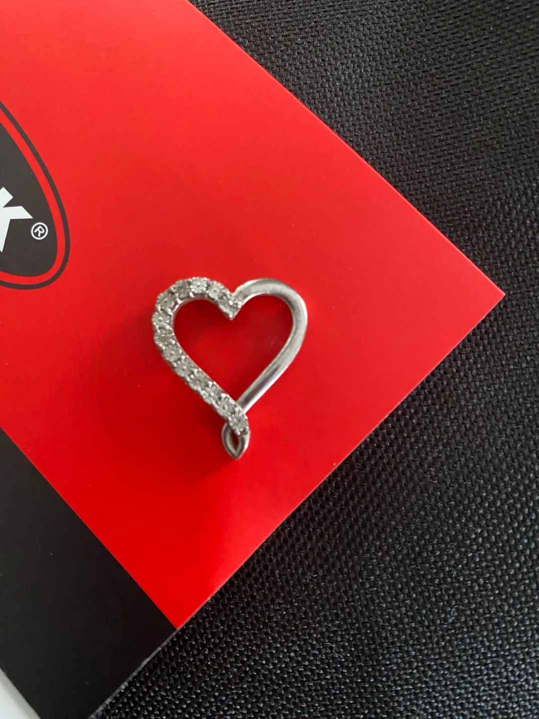 Heart-shaped Pendant image indicator(4)