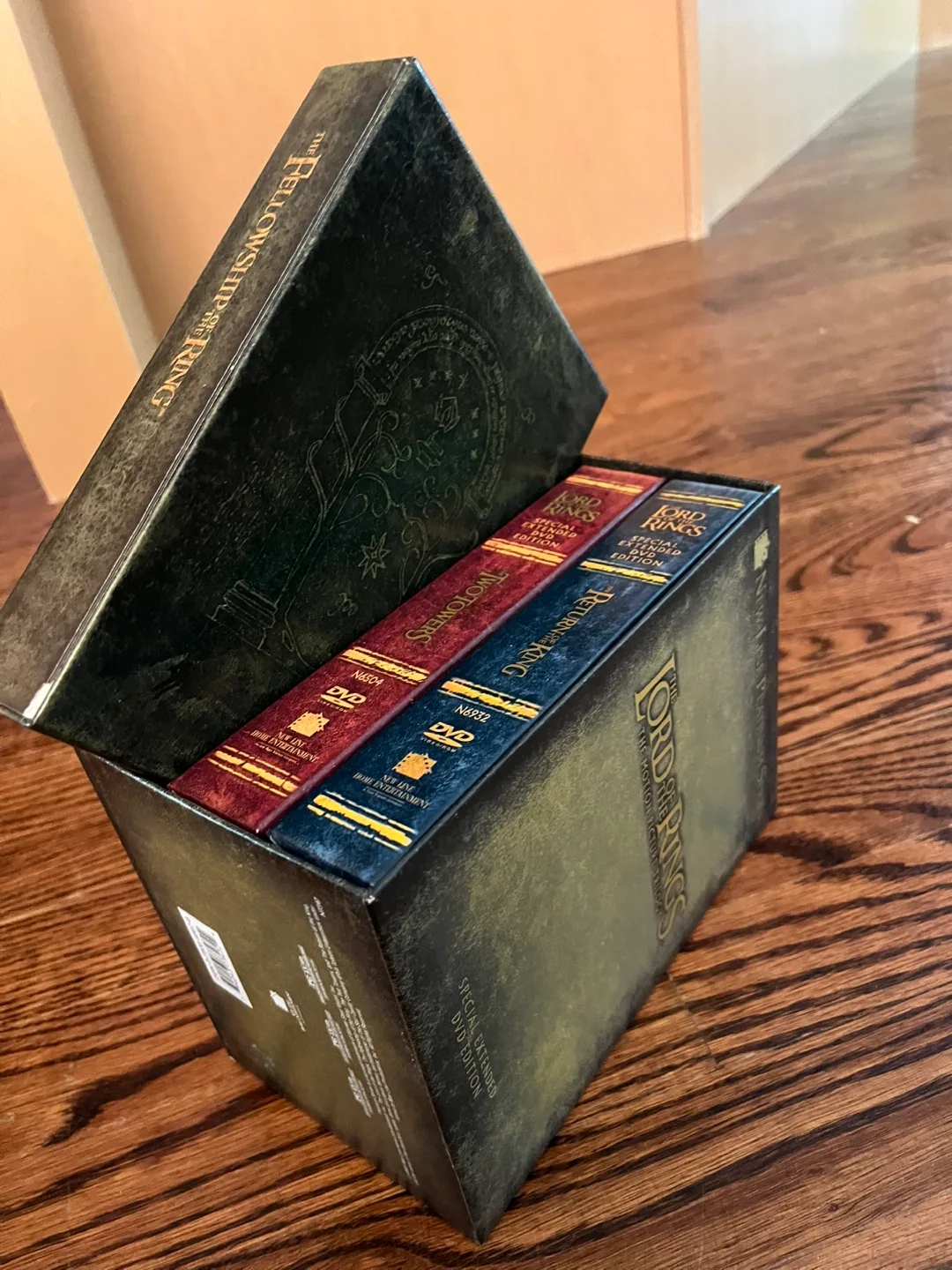 Lord of the Rings Motion Picture Trilogy DVD Collection image indicator(4)