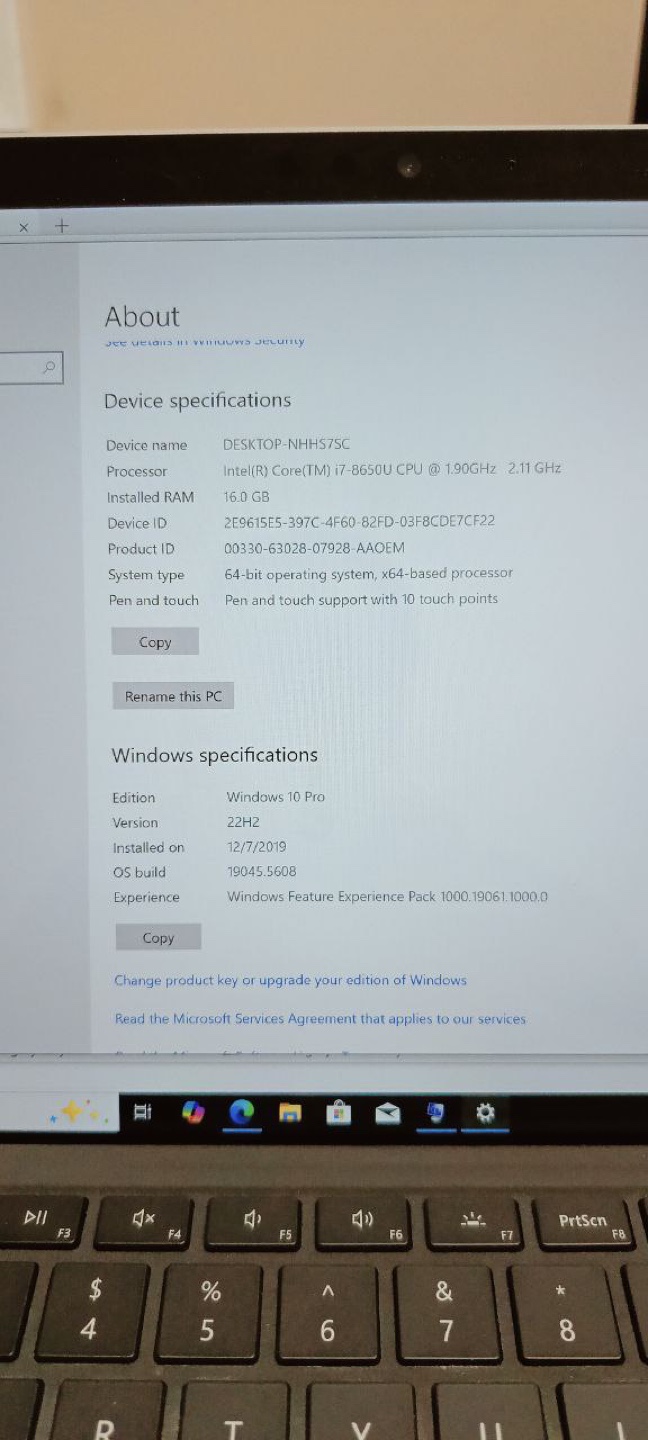 Surface Pro 6 – i7 + Keyboard & Charger – Excellent Condition! - photo 4