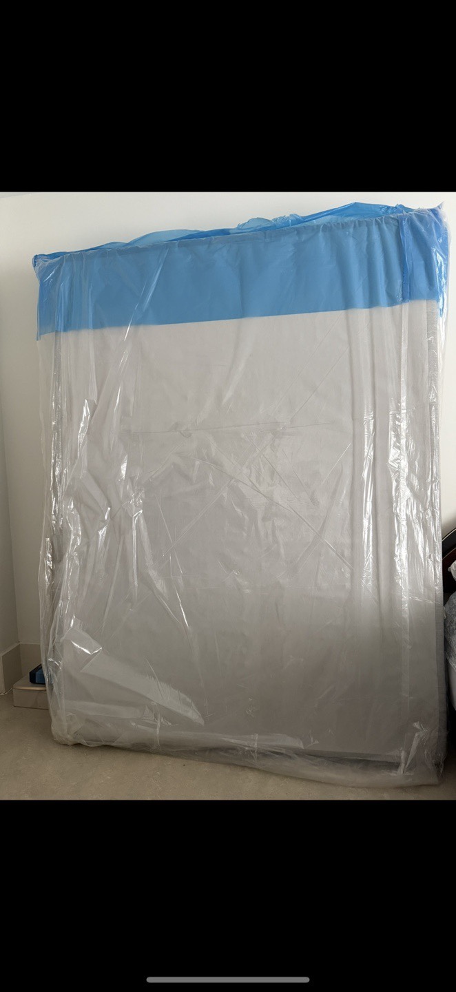 Queen box spring from Sleep Country