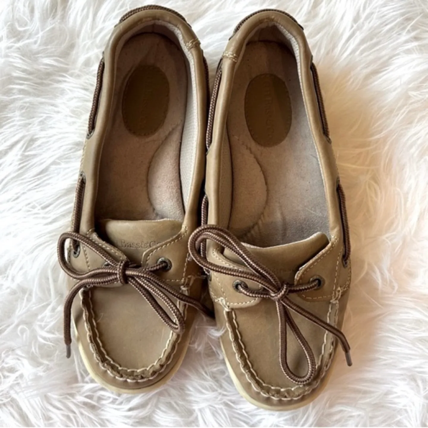 GH Bass Marina Womens Animal Print Leather Boat Shoe Loafer Sz 6 image indicator(2)