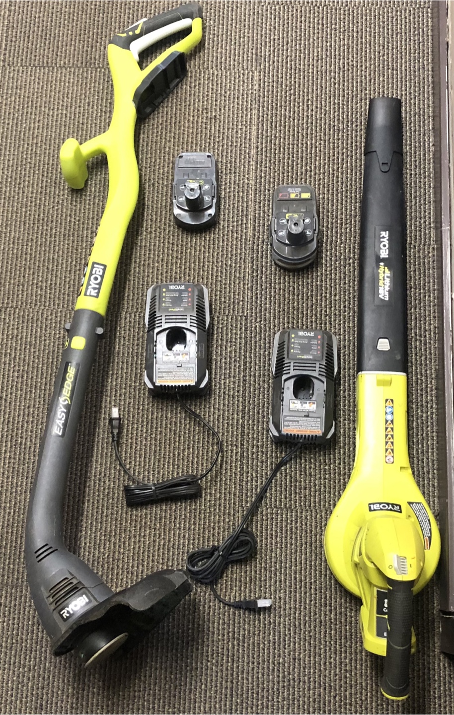 Ryobi Tools Combo - Leaf Blower & Battery Charger Kit