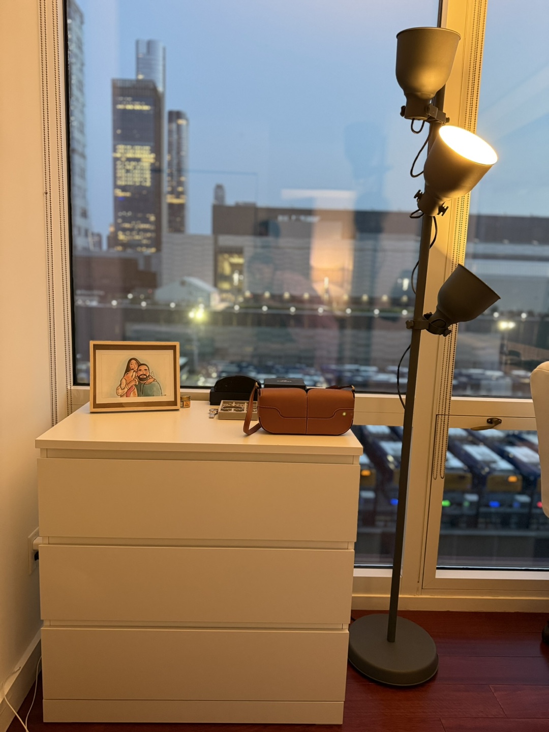Drawer dresser