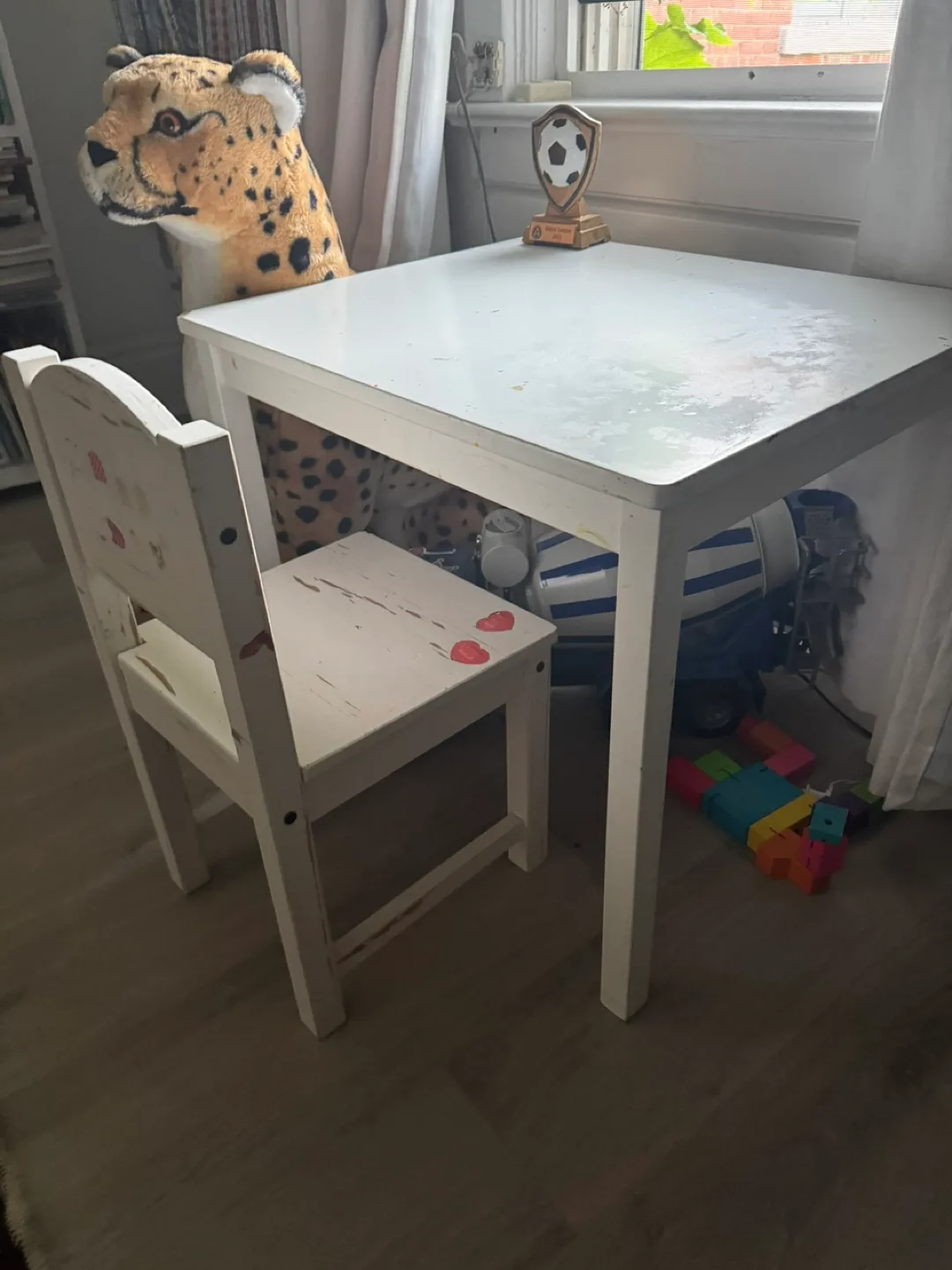 White Children's Table and Chair Set thumbnail