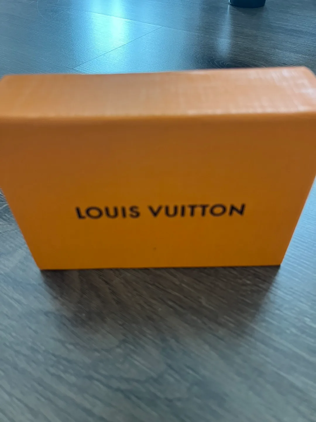 Louis Vuitton Box image indicator(4)