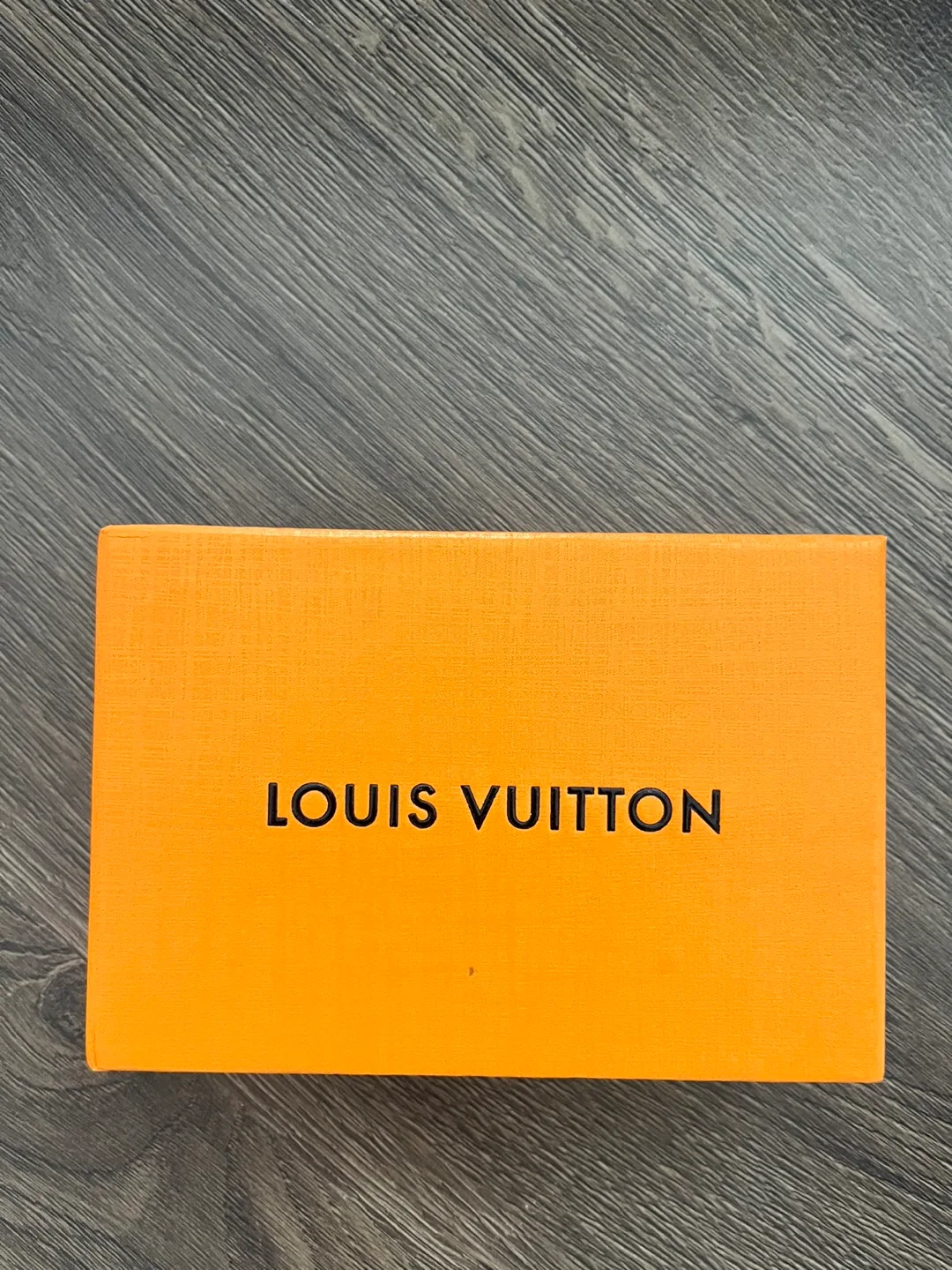 Louis Vuitton Box thumbnail