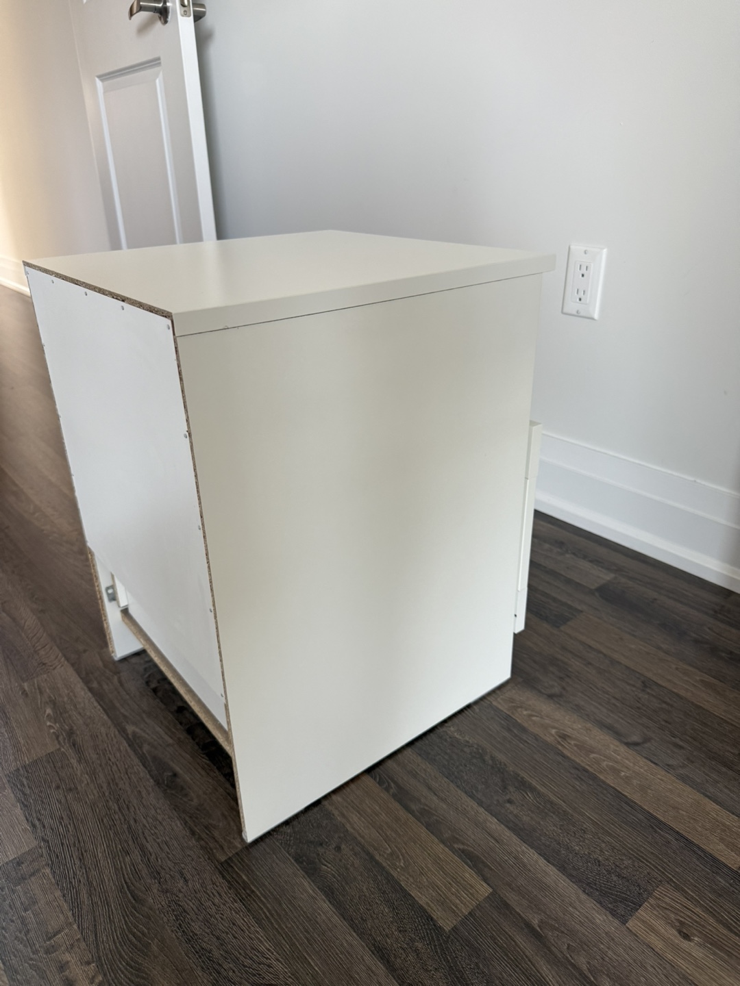 White Nightstands (2) - photo 4