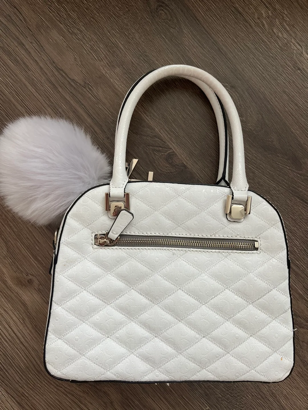 Guess White Handbag image indicator(2)