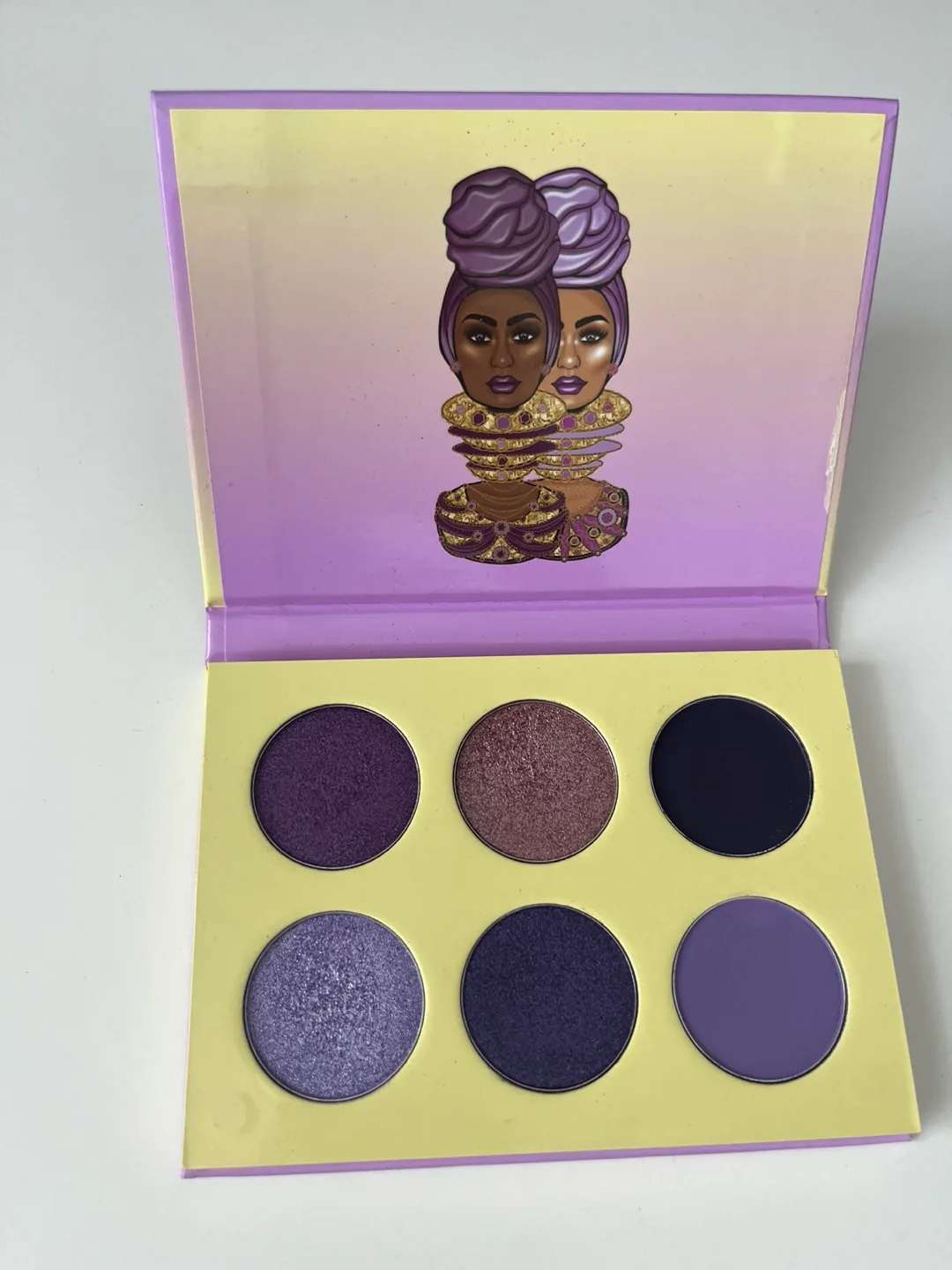 Juvia's Place Pressed Pigment Eyeshadow Palettes image indicator(4)