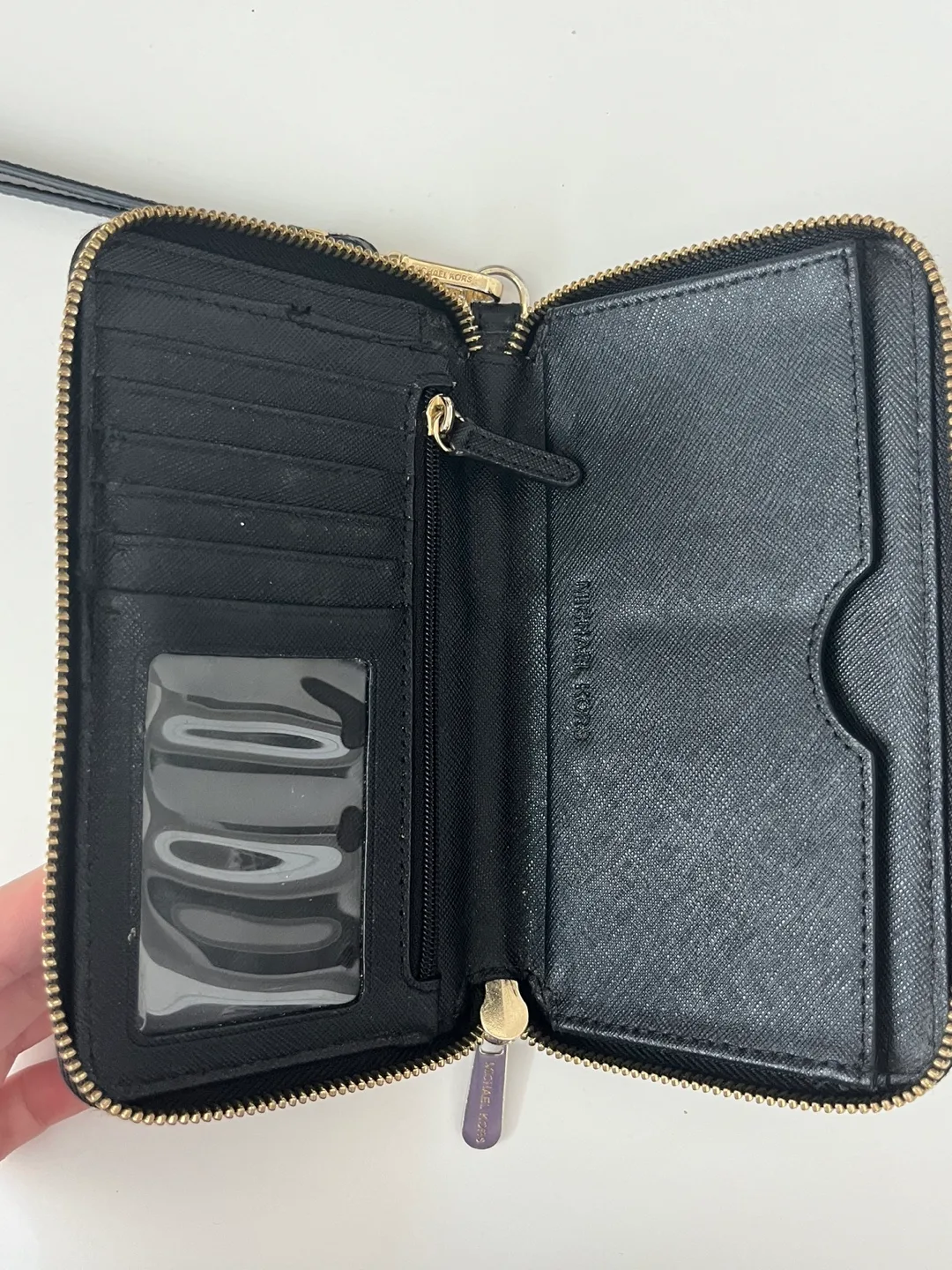 Michael Kors Wristlet Wallet image indicator(5)