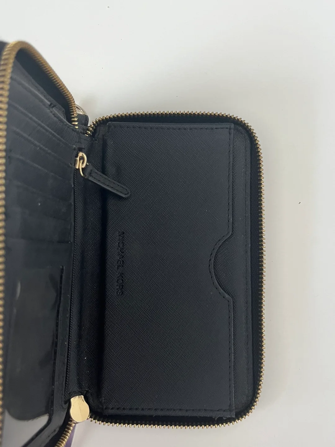 Michael Kors Wristlet Wallet image indicator(4)