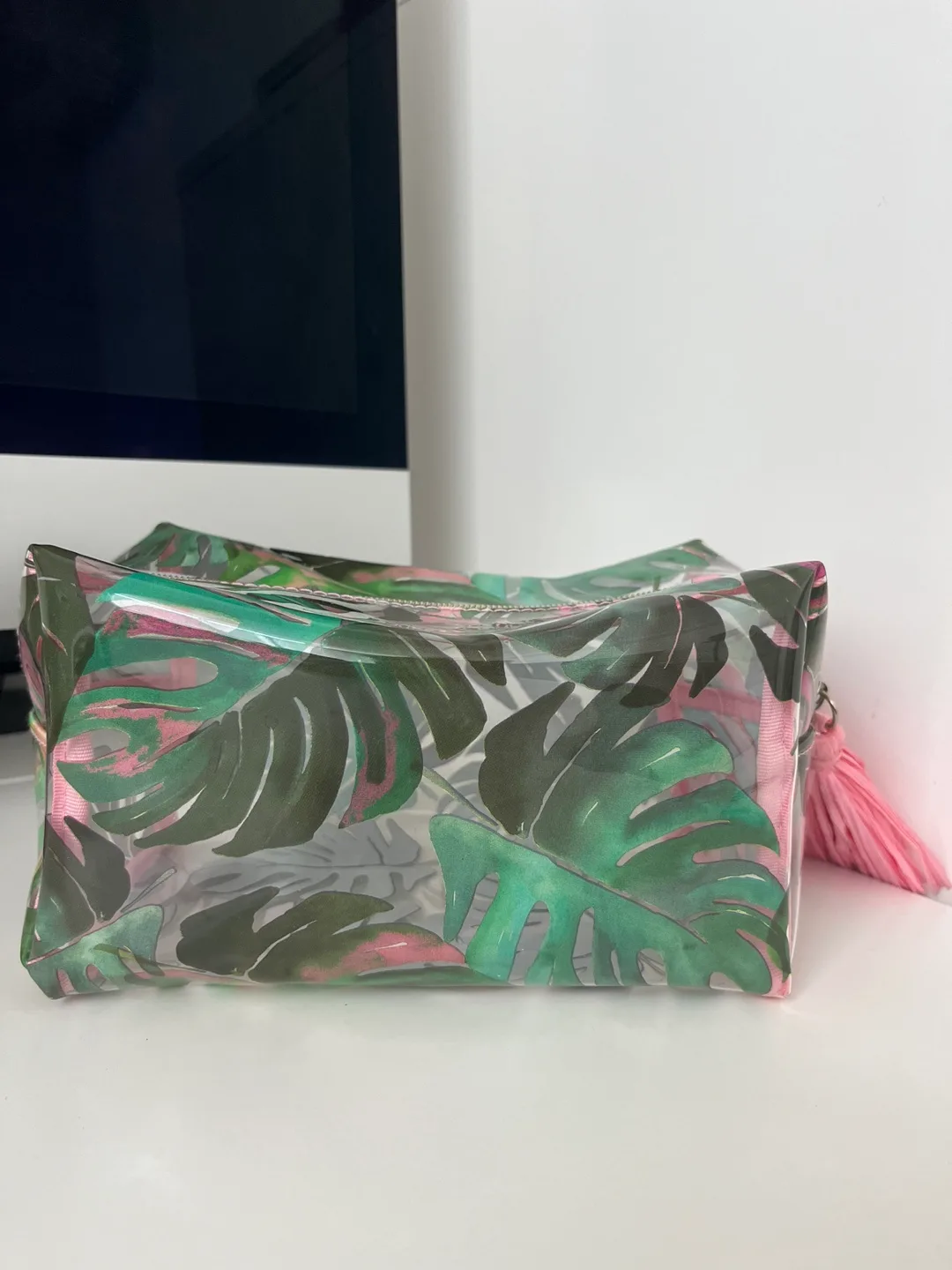 Indigo Leaf Makeup Bag image indicator(3)