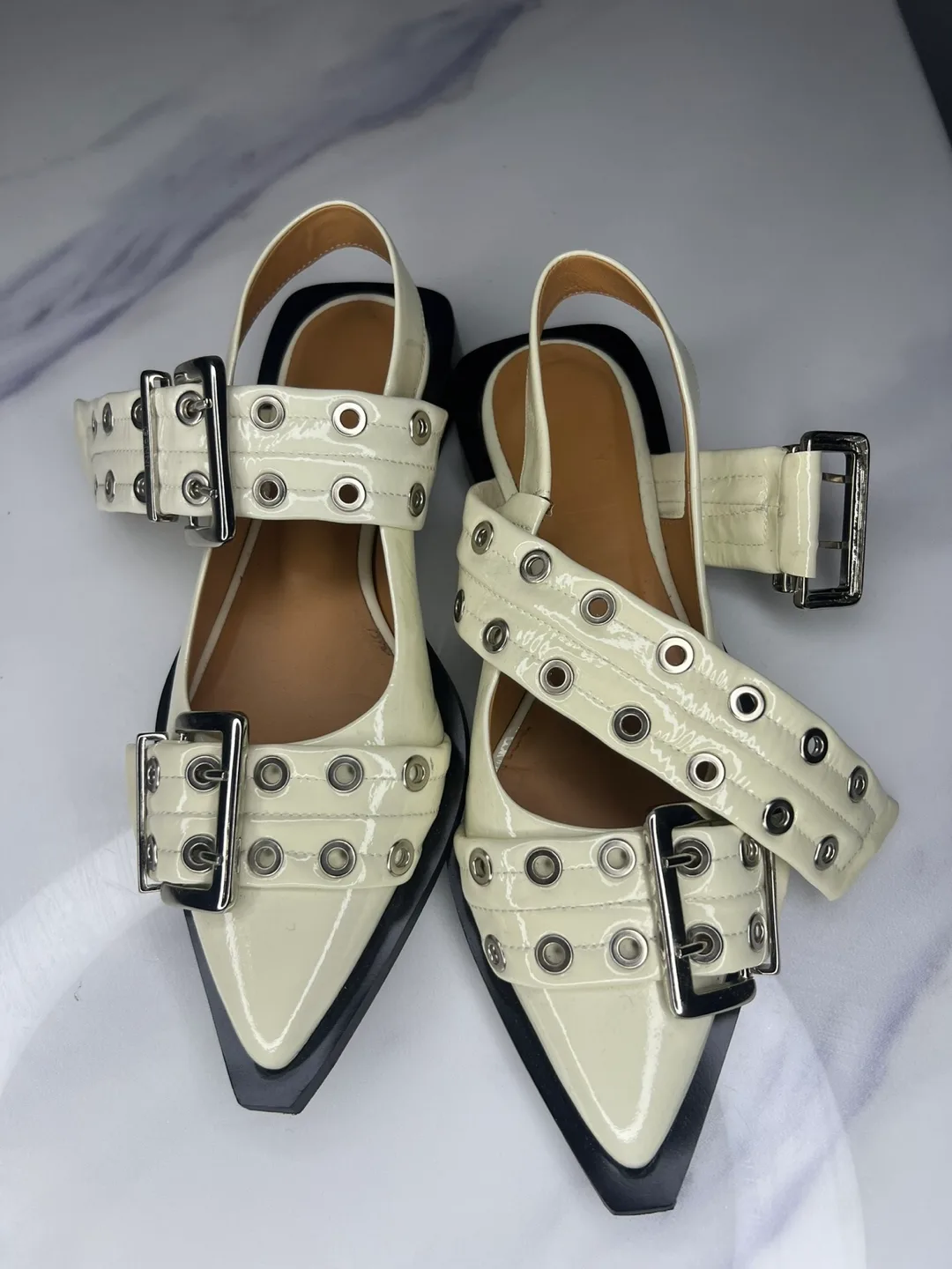 Ganni Women White Buckle Ballerinas Leather Flats Size 36 thumbnail