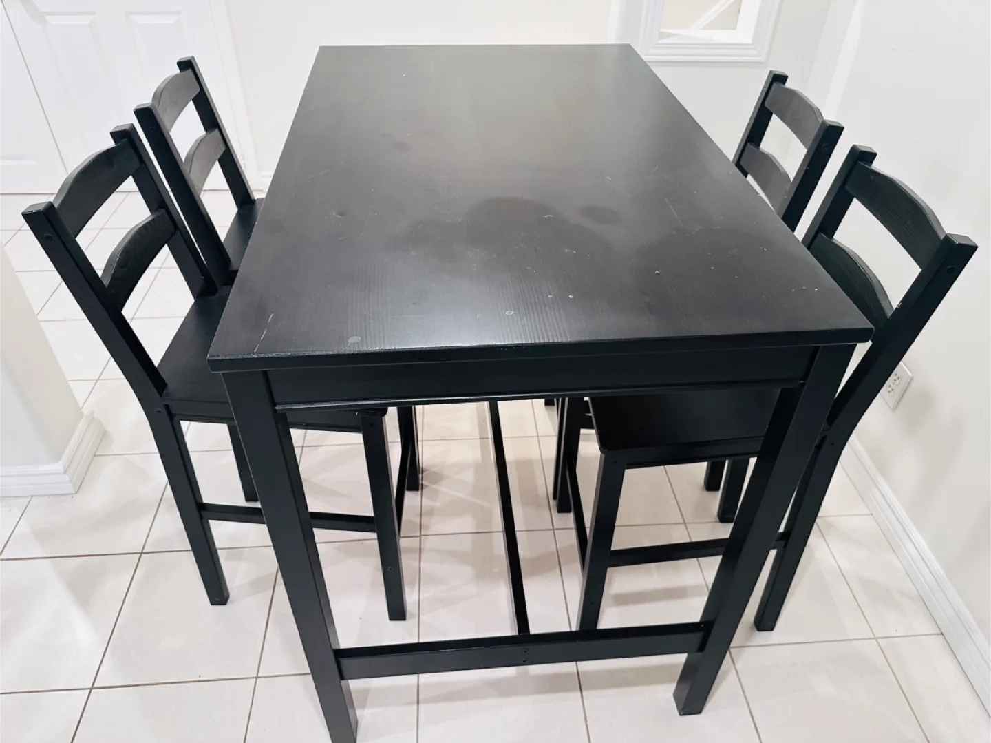 Black Table and Chairs Set thumbnail