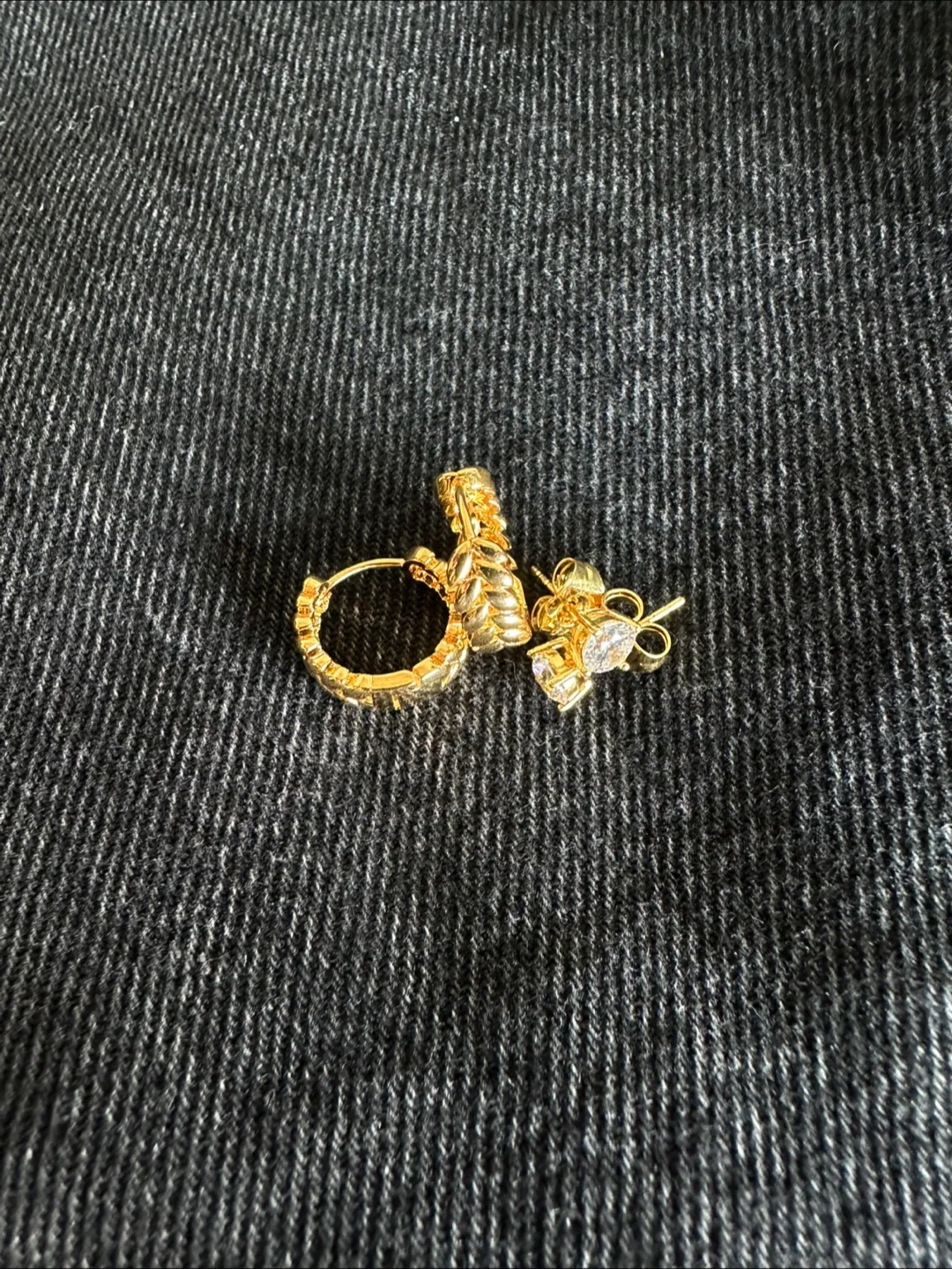 Earrings image indicator(3)