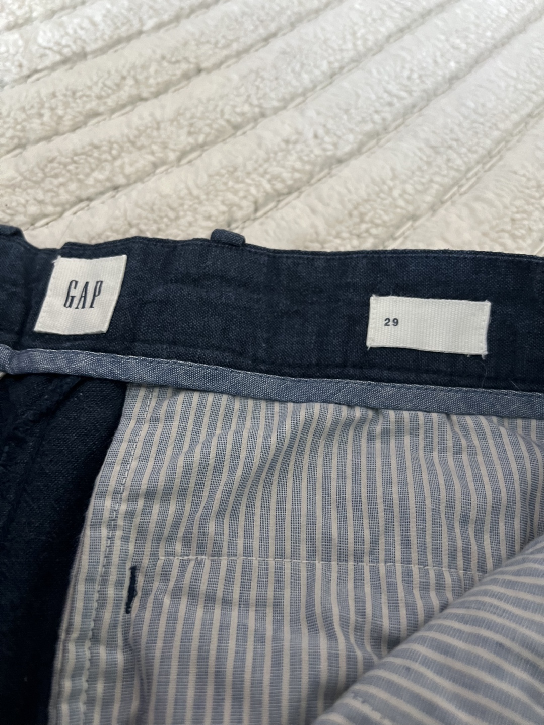 Gap Shorts - Size 29 - photo 4