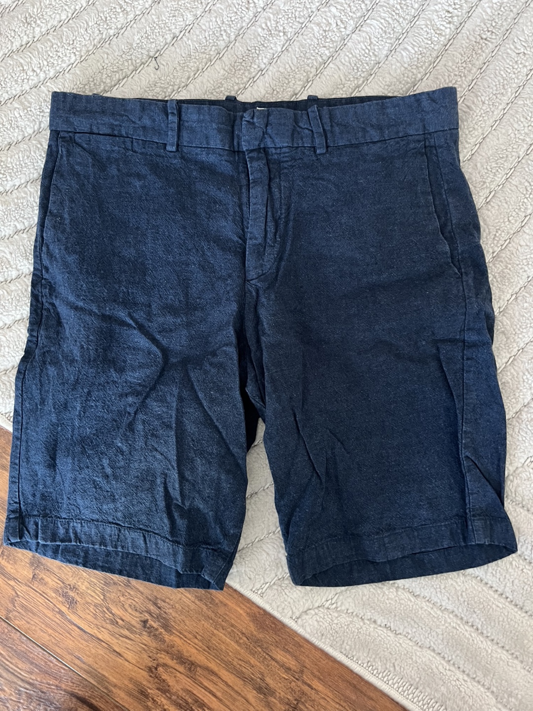 Gap Shorts - Size 29 - photo 3