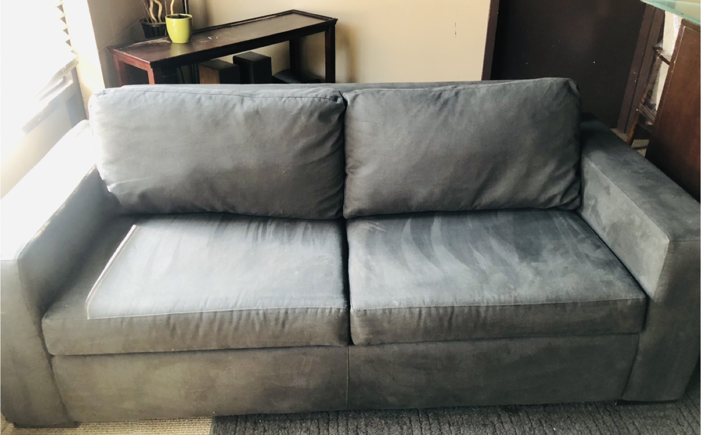 Couch with pull out bed- Grey Fabric