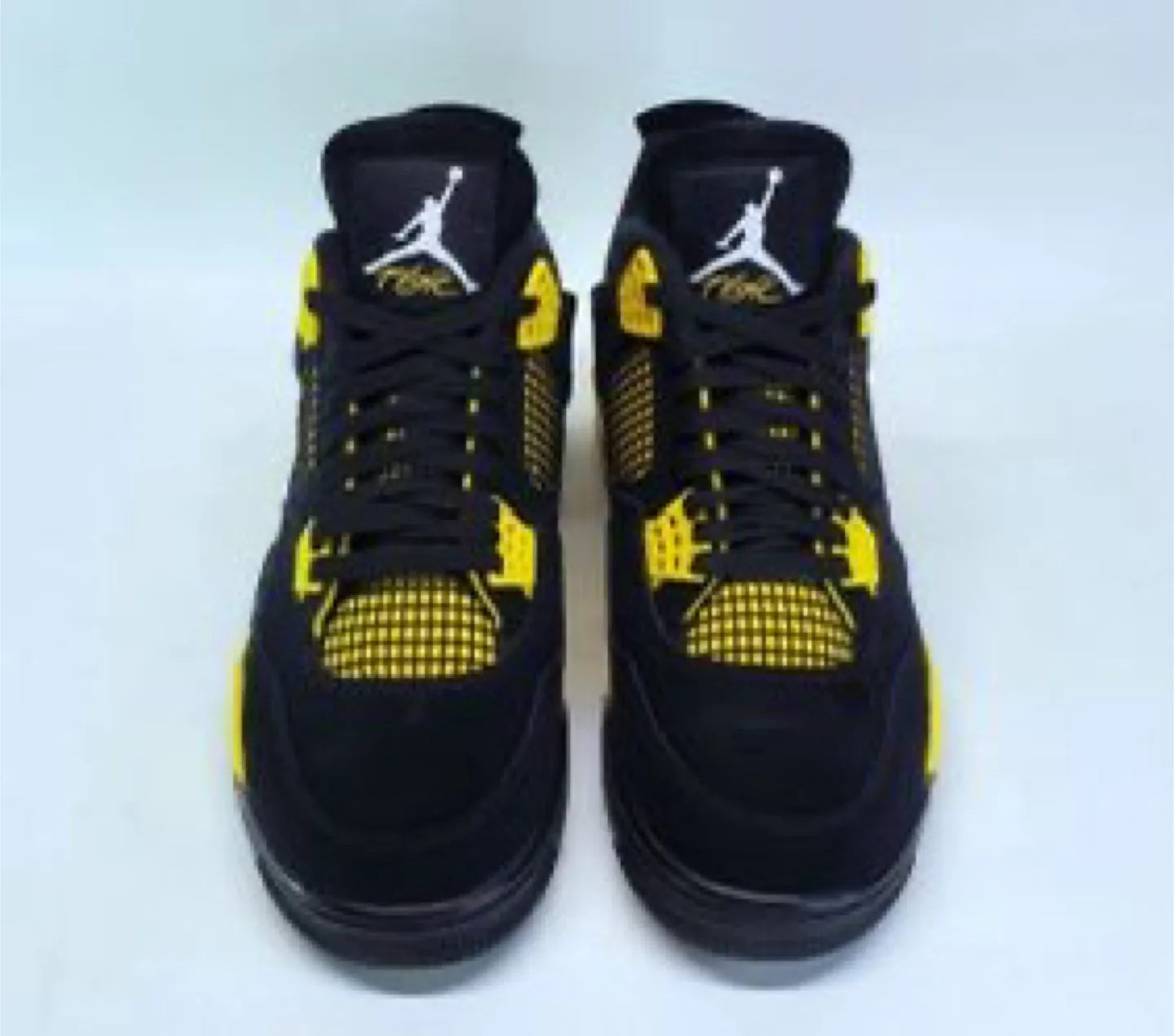 Air Jordan 4 Retro - Black/Yellow size 5.5 image indicator(2)