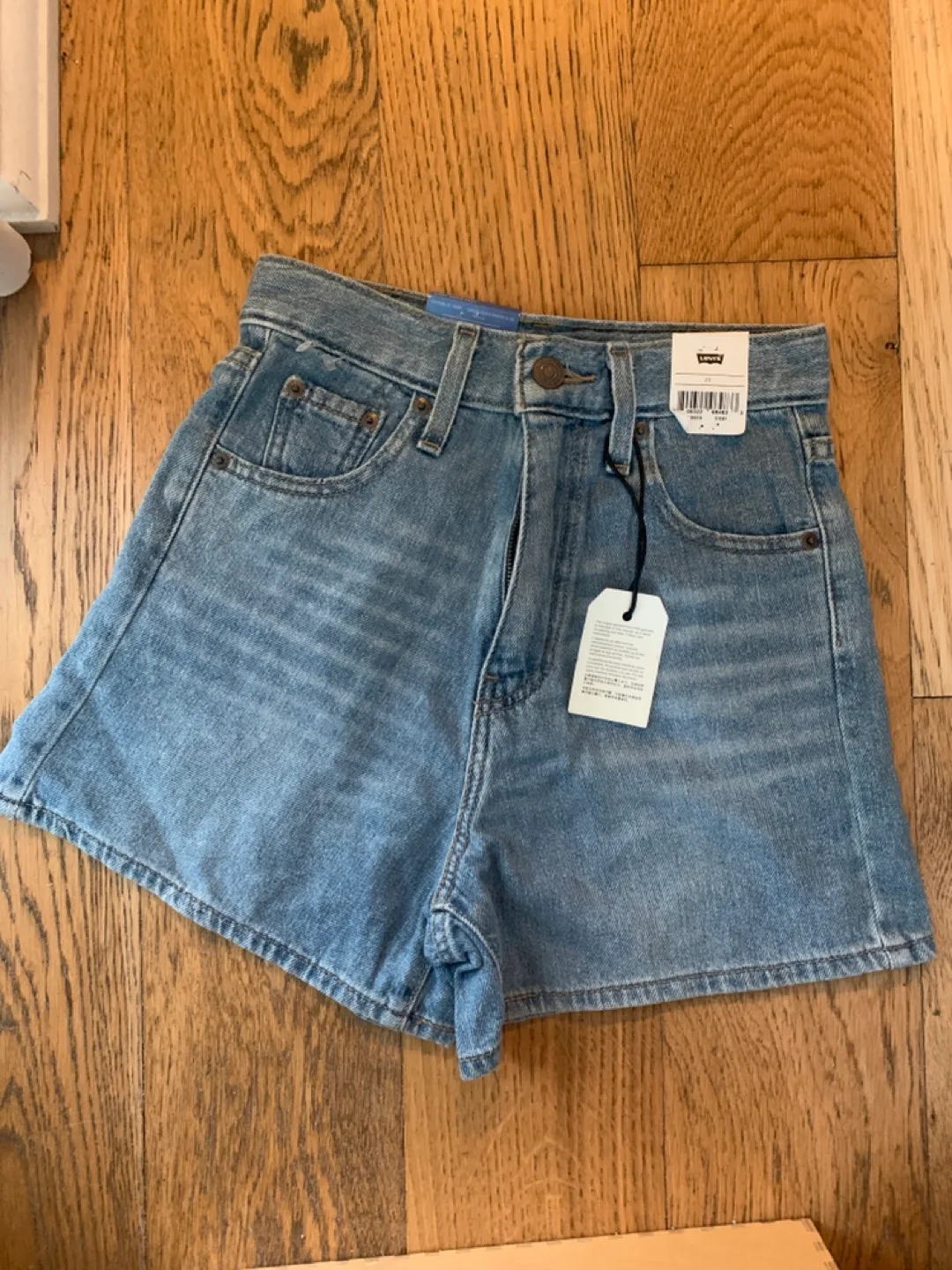 Levi's High Loose Shorts thumbnail