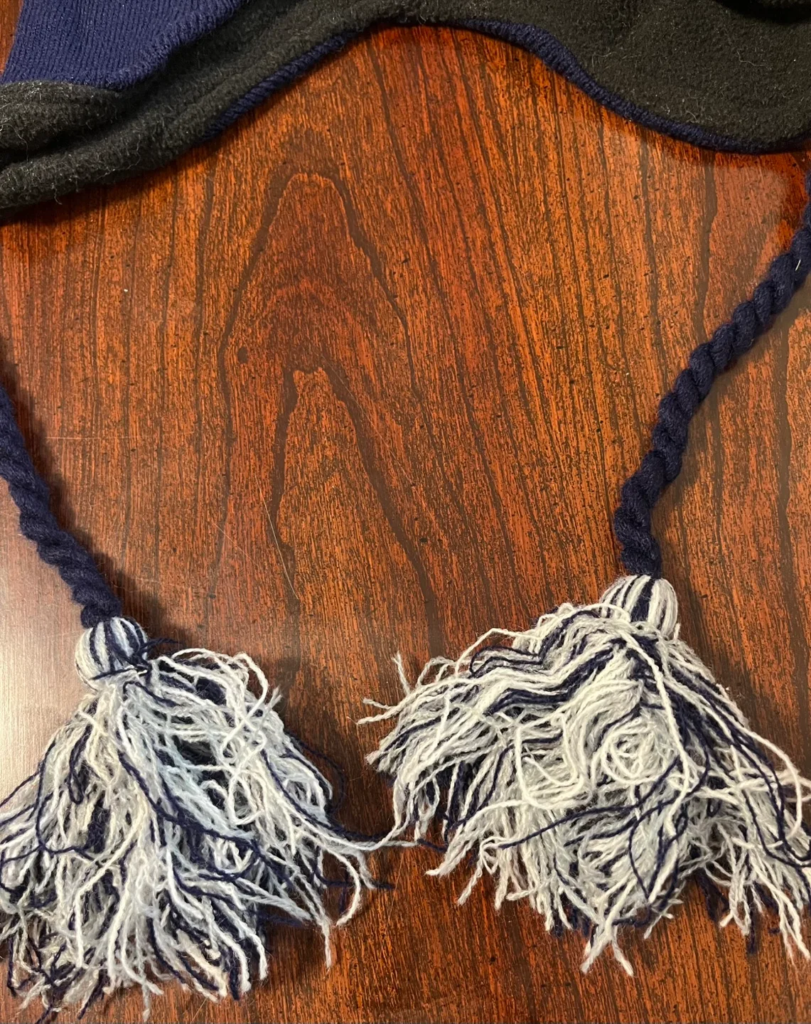 Budweiser Vancouver Canucks Hat image indicator(3)