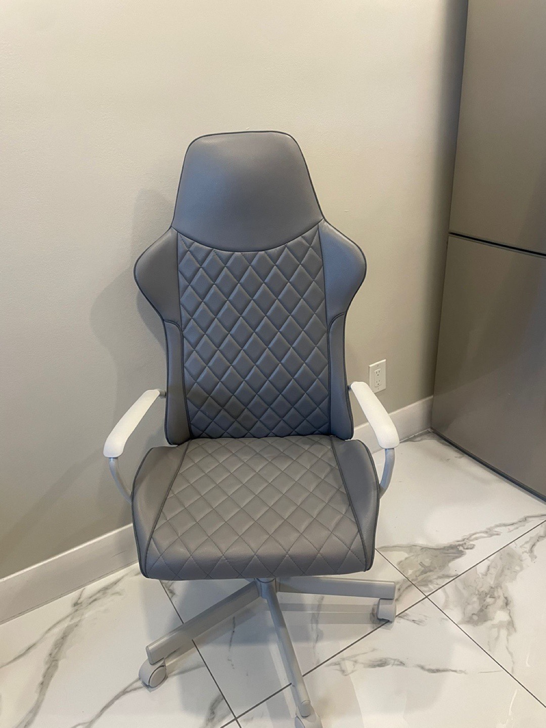 IKEA Office/Gaming Chair (Like New) - photo 3