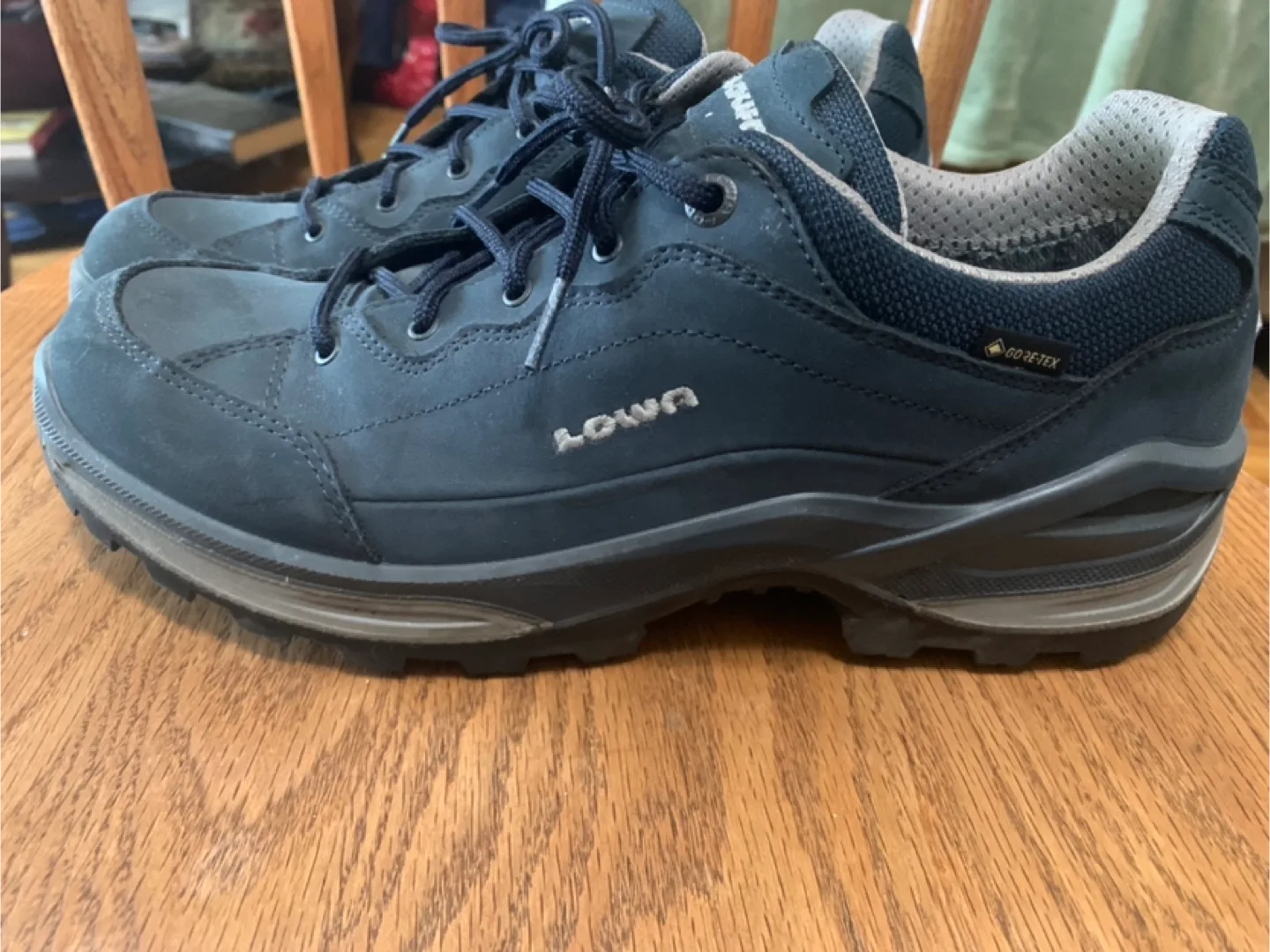 LOWA Renegade GTX Lo Hiking Shoes - Navy thumbnail