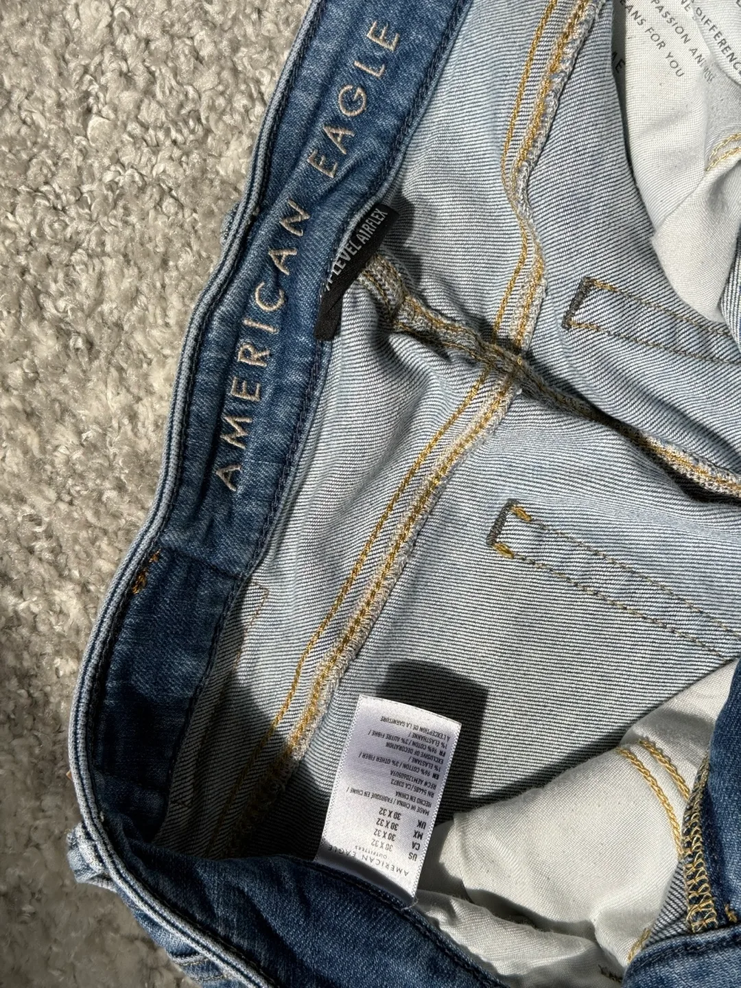 American Eagle Distressed Jeans image indicator(4)