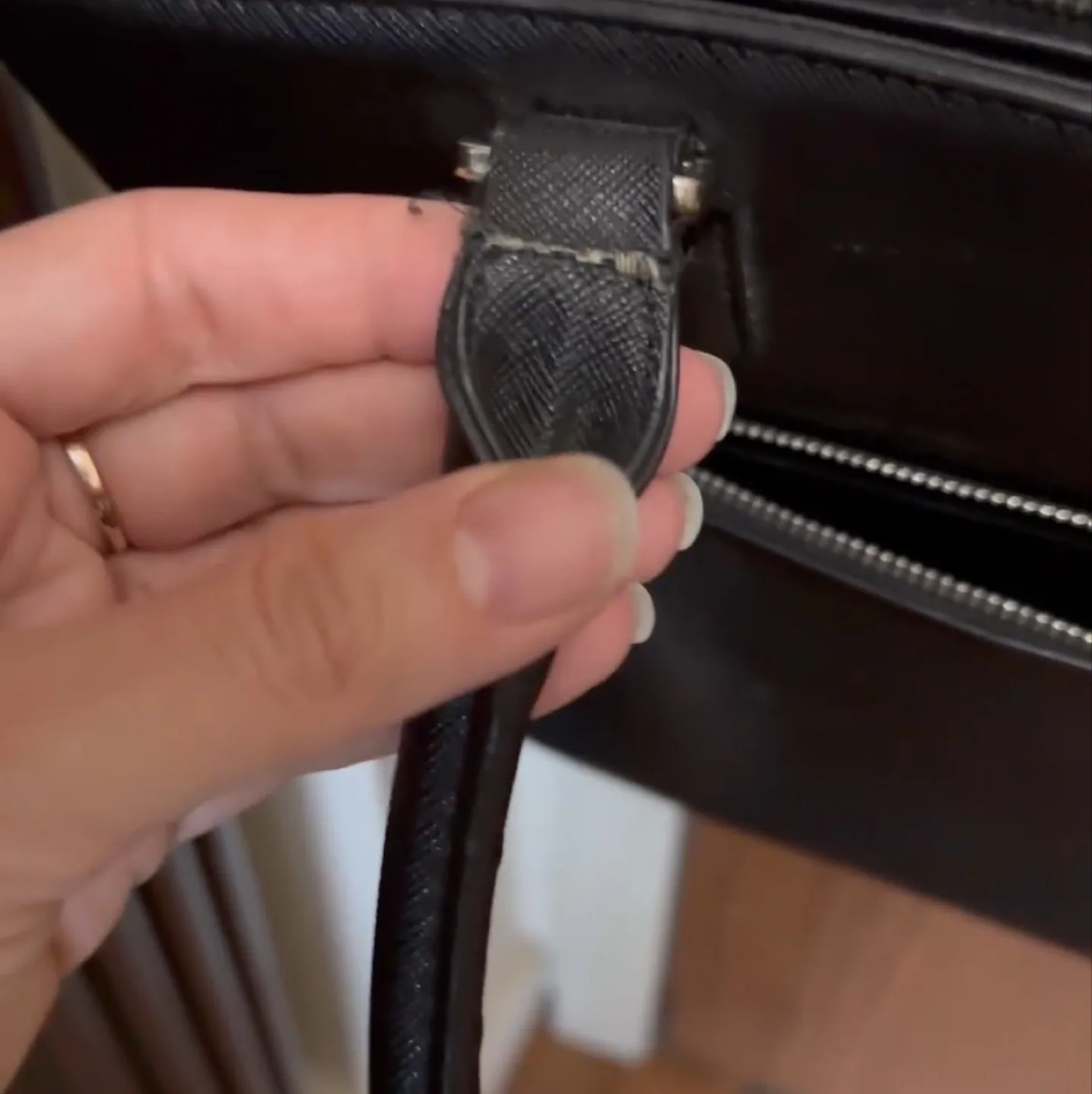 Black Handbag Aldo image indicator(4)