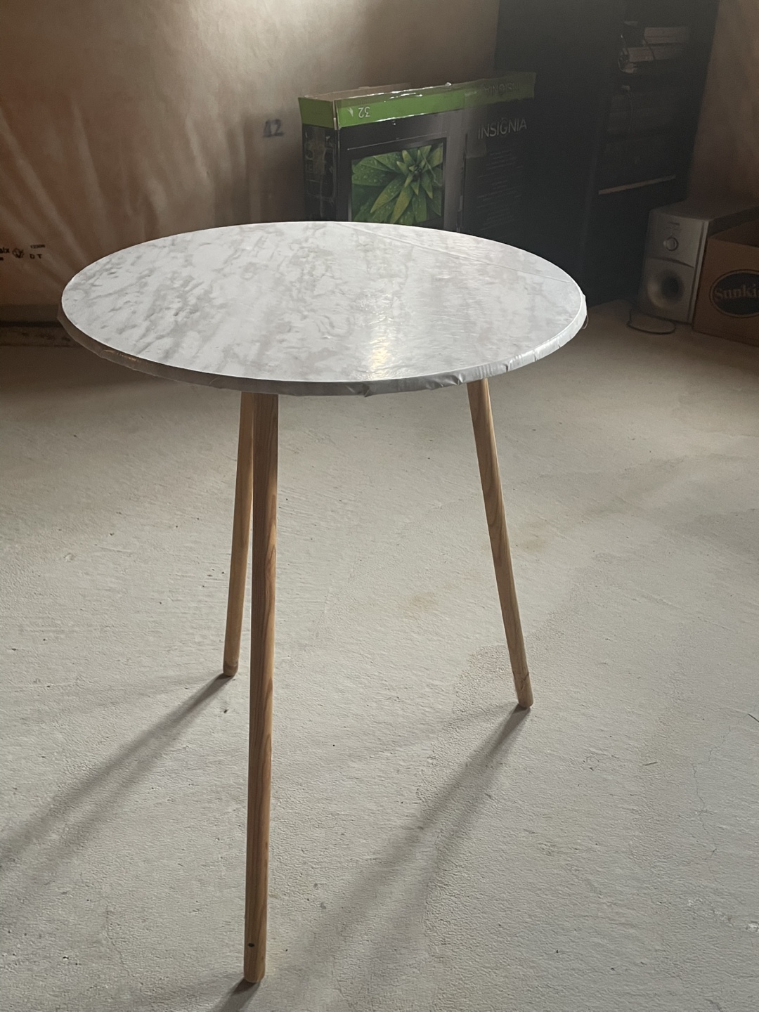 Round Side Table