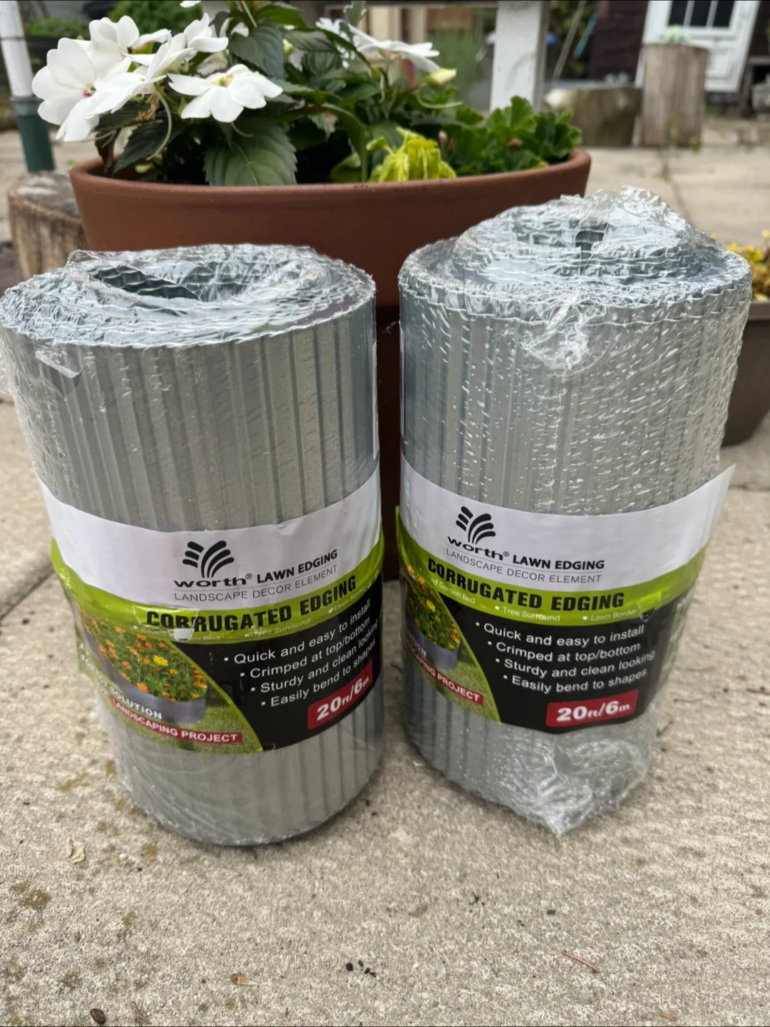 2 sets of 20’ Corrugated Lawn Edging. $30 for 2. thumbnail