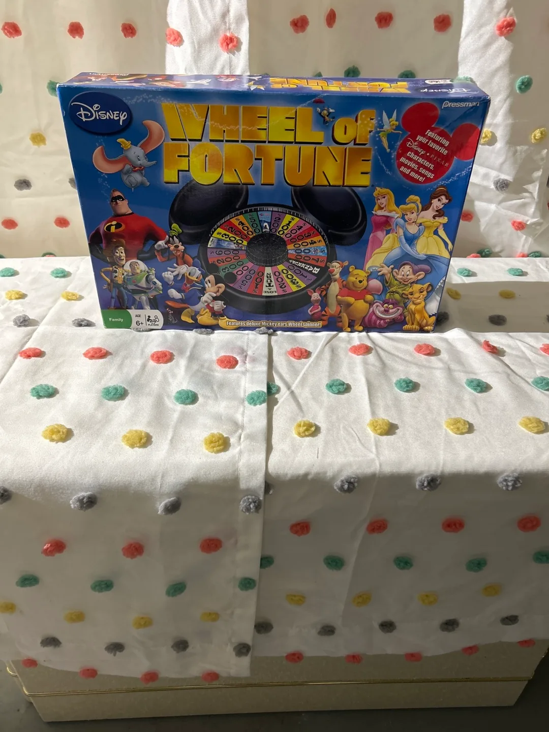 Disney Wheel of Fortune Board Game thumbnail