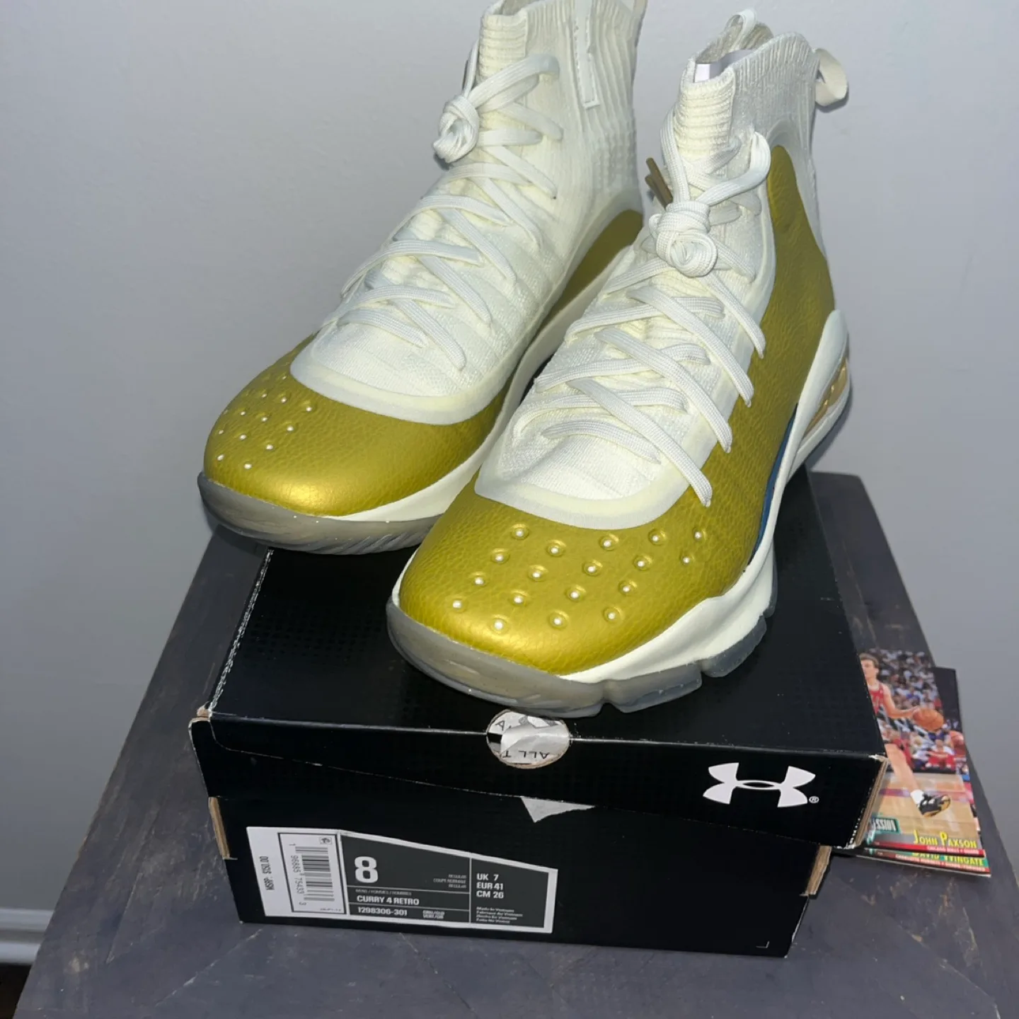 Under Armour Curry 4 - Size 8 thumbnail