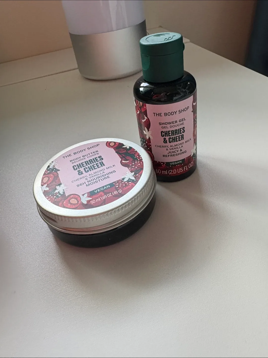 The Body Shop Cherries & Cheer Mini Gift Set thumbnail