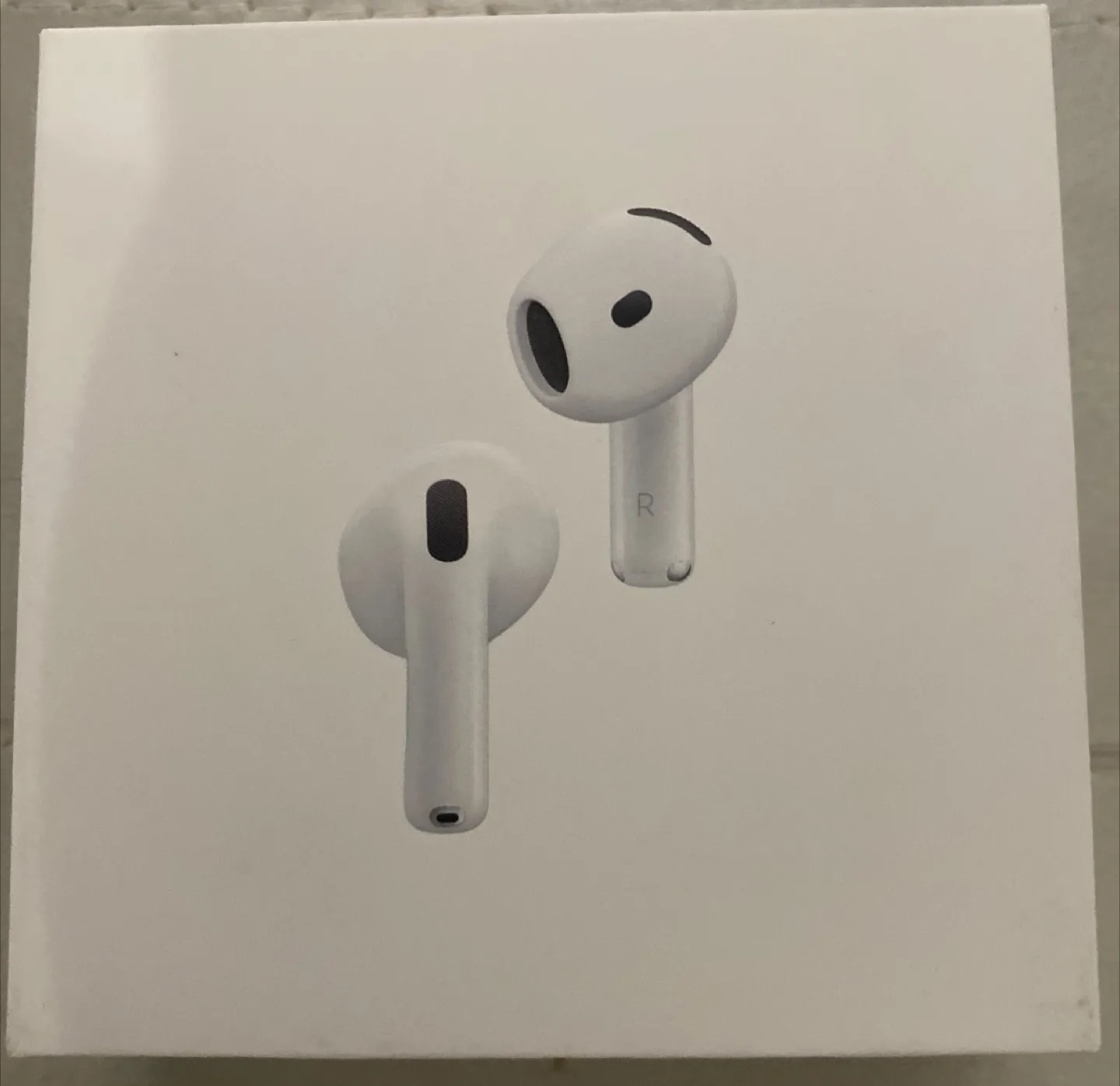 Apple AirPods 4 with Active Noise Cancellation thumbnail