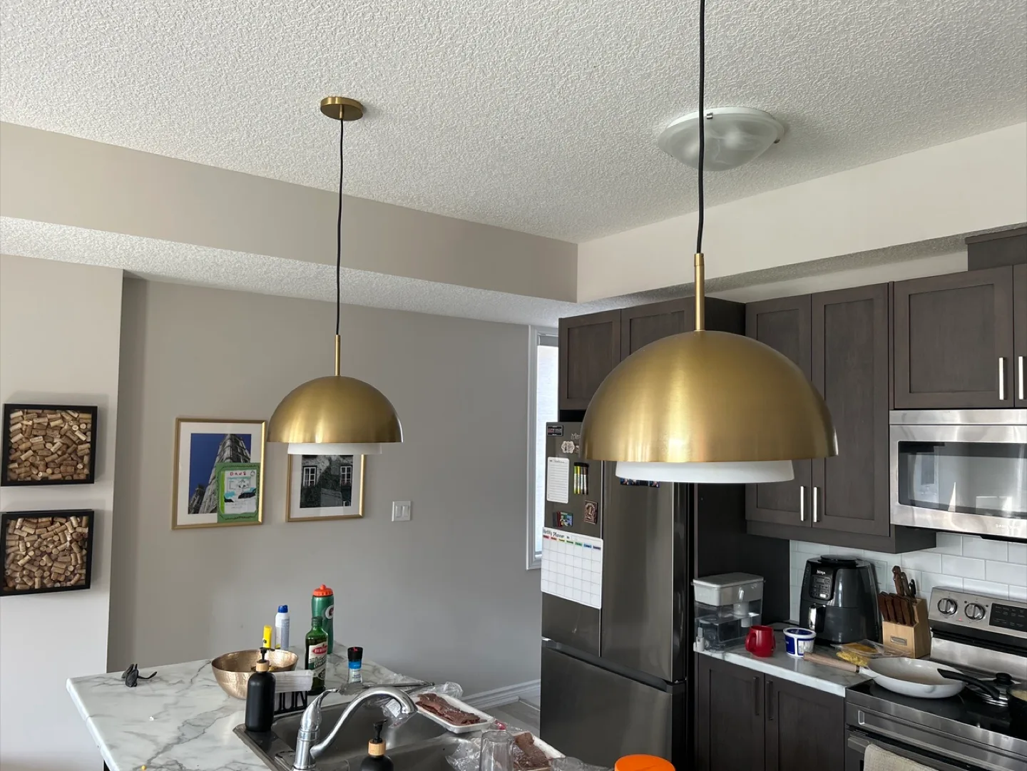 2 Modern Gold Pendant Lamps image indicator(3)