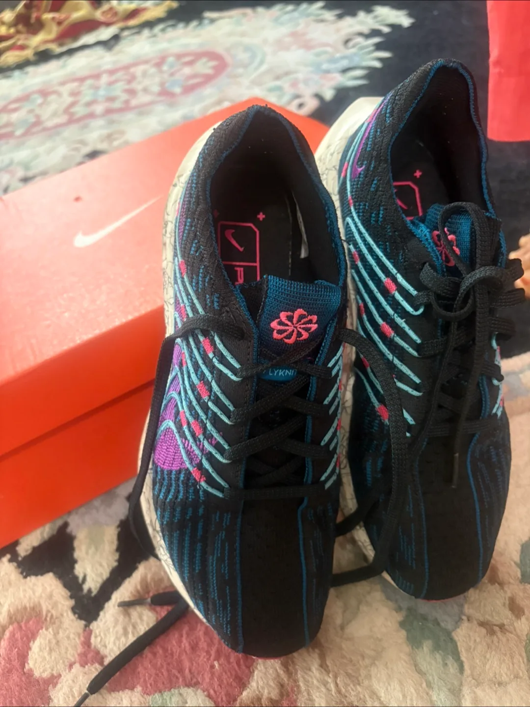 Nike Athletic Sneakers - Size 7 thumbnail