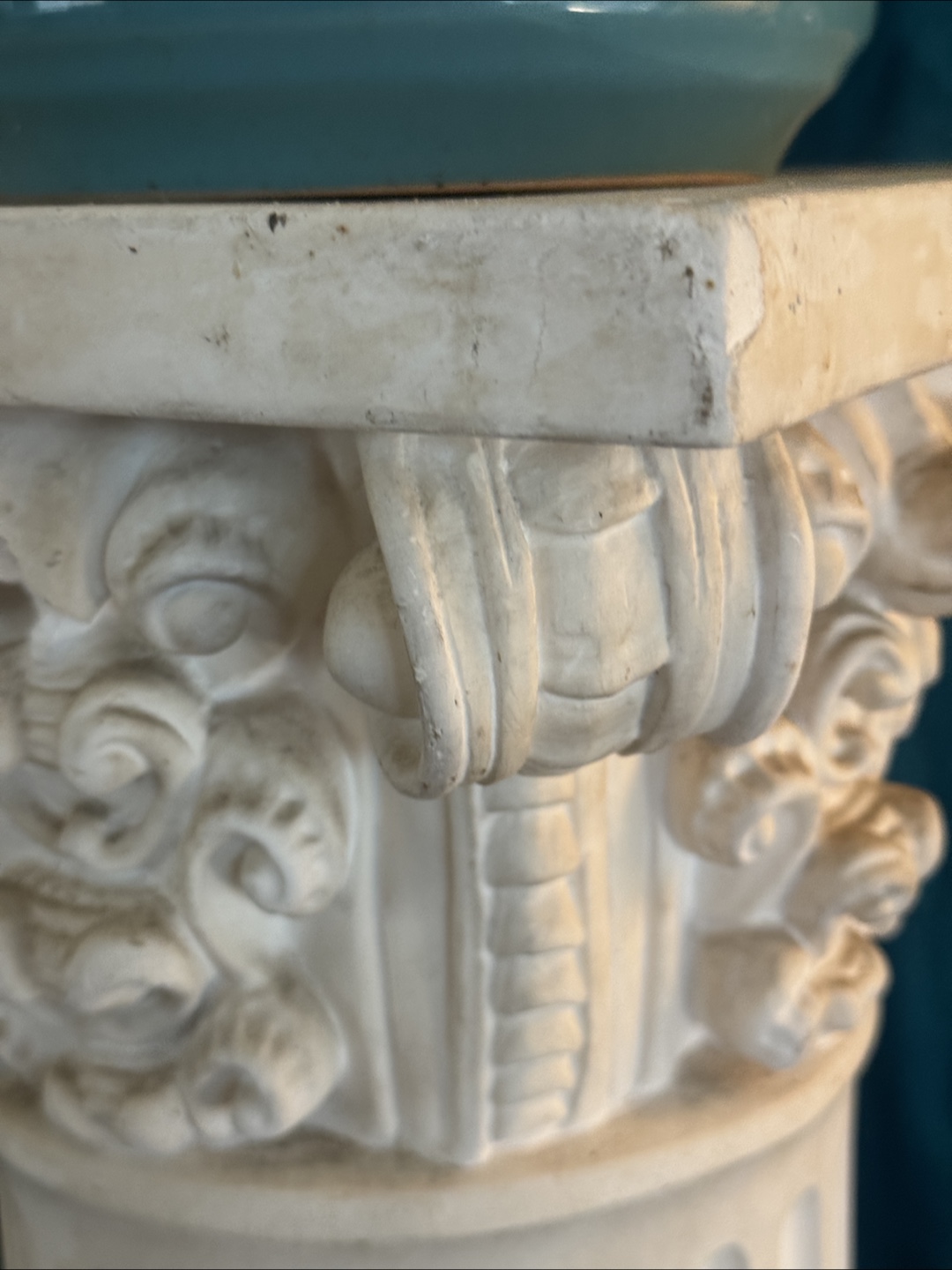 Antique Column Pedestal - photo 3