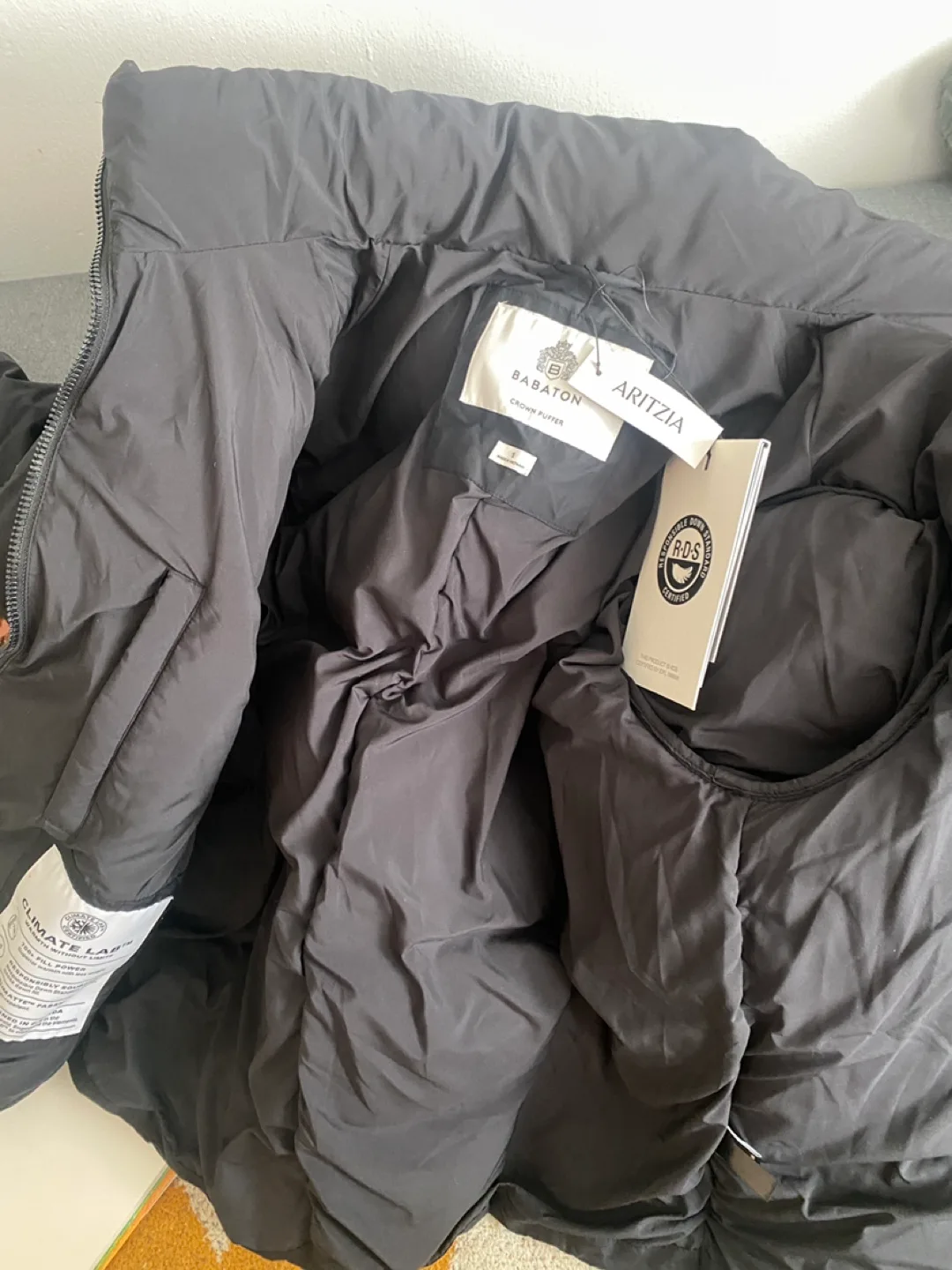 Aritzia Babaton Black Puffer Jacket thumbnail
