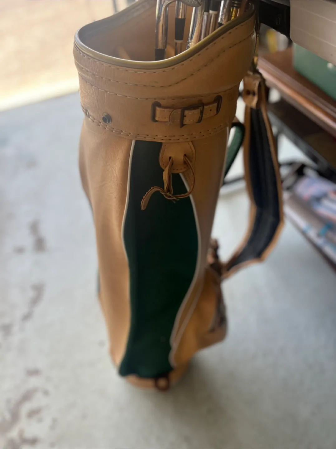 Vintage Golf Bag thumbnail