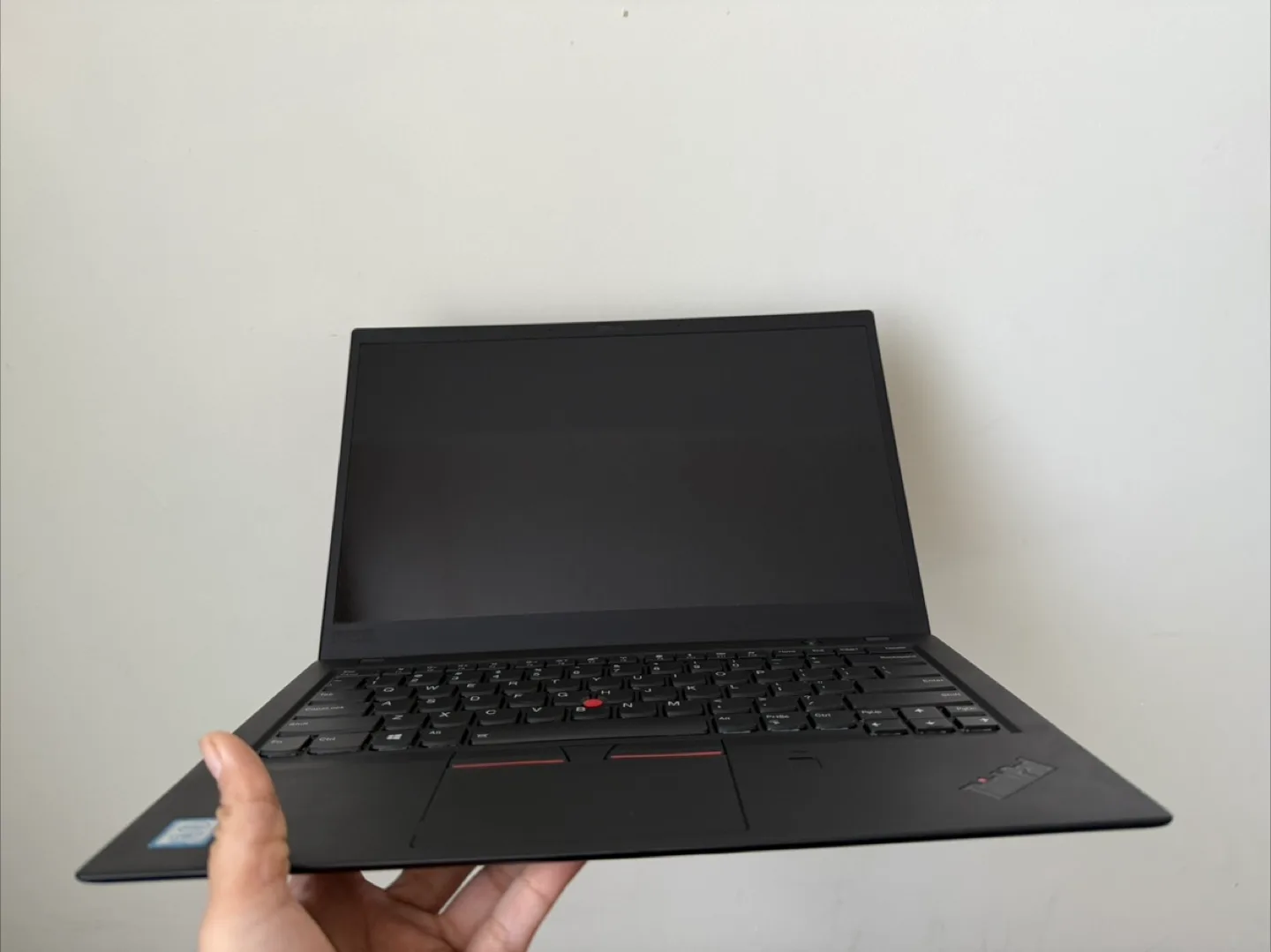Lenovo ThinkPad X1 Carbon (6th Gen) thumbnail