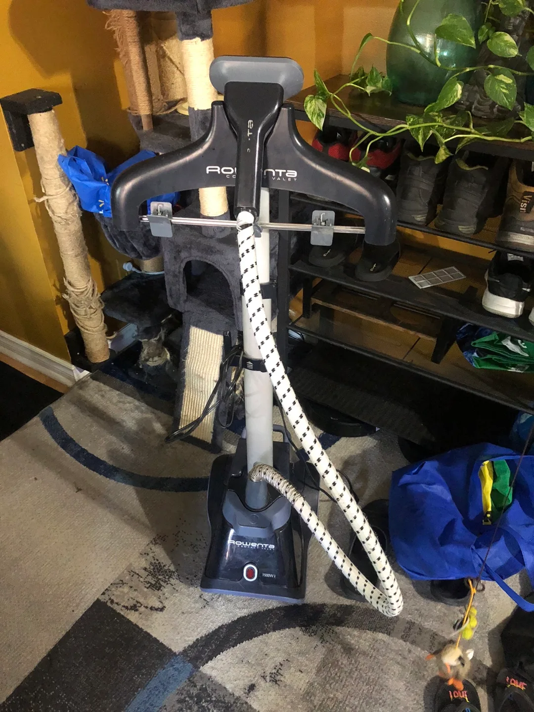 Rowenta Compact Valet Garment Steamer thumbnail