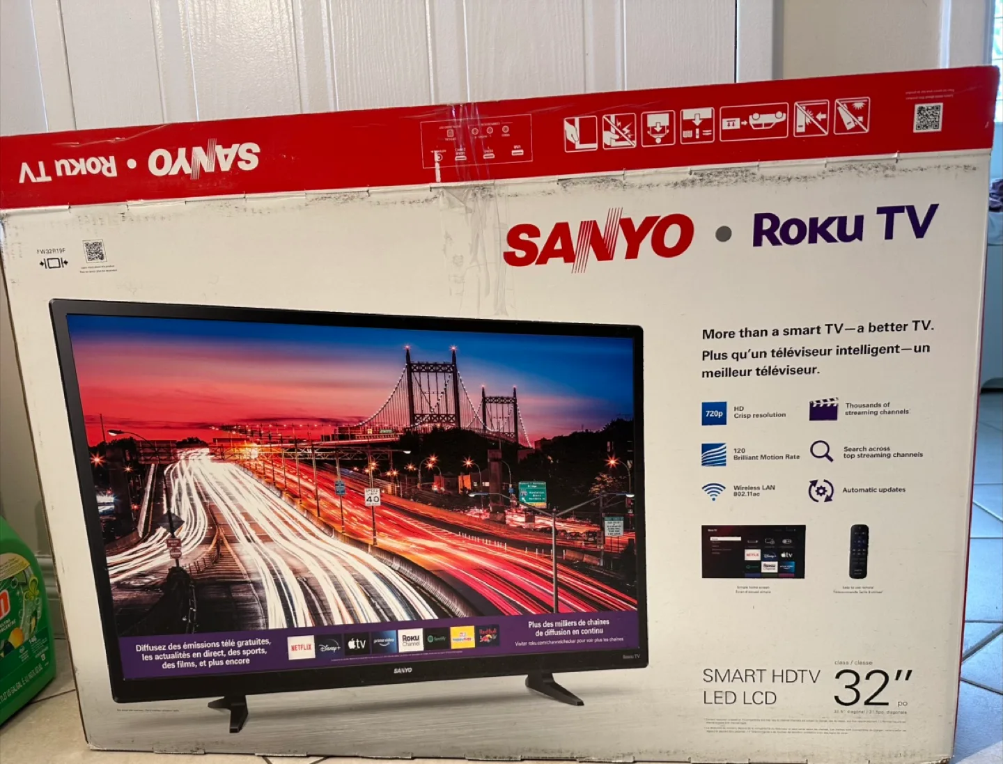 Sanyo Roku TV, 32” thumbnail