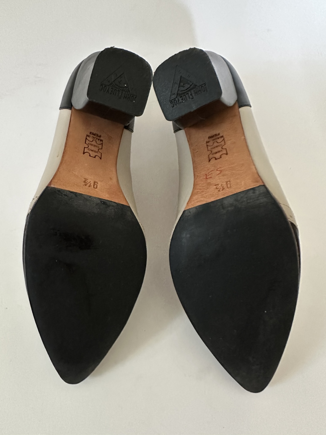 Vintage John Fluevog Heels size 9.5 - photo 3