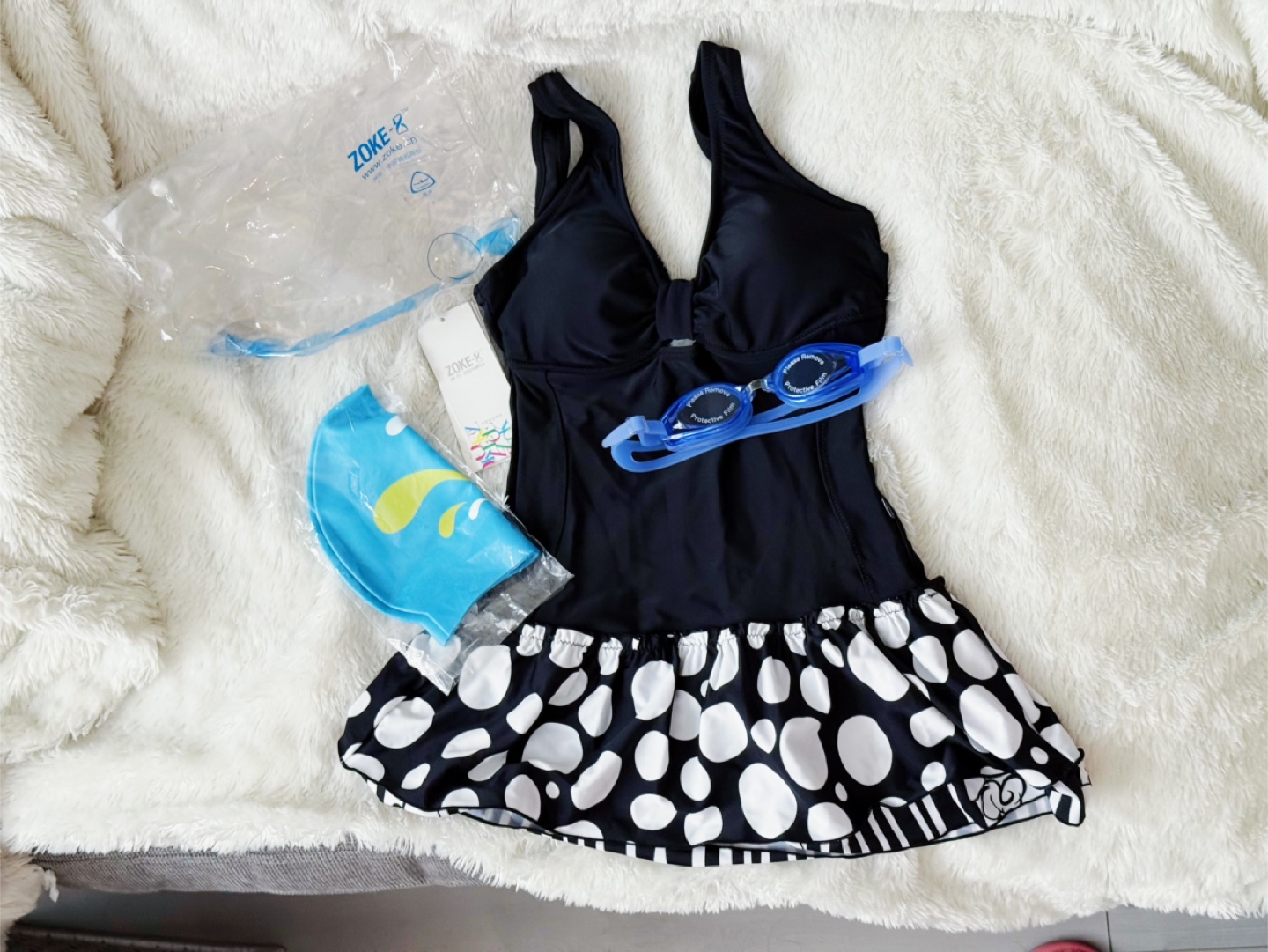 Brand new 3 piece set = Zoke swimsuit + goggles + swim cap