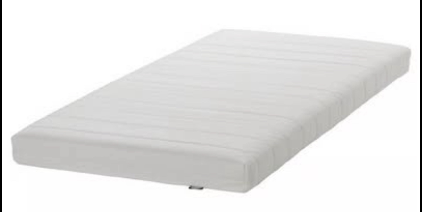 Twin foam mattresses (medium firm) - set of 2